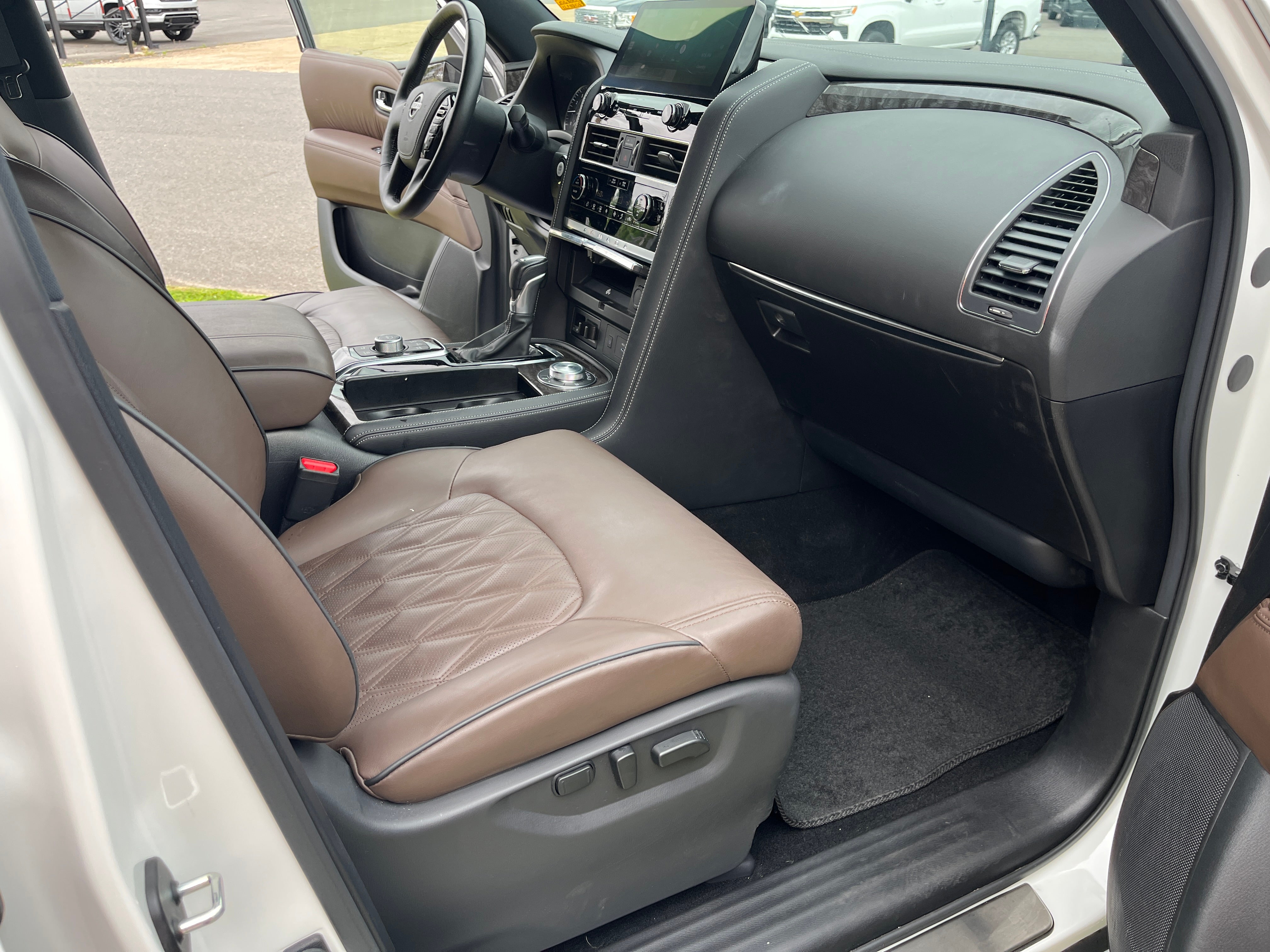 2024 Nissan Armada Platinum