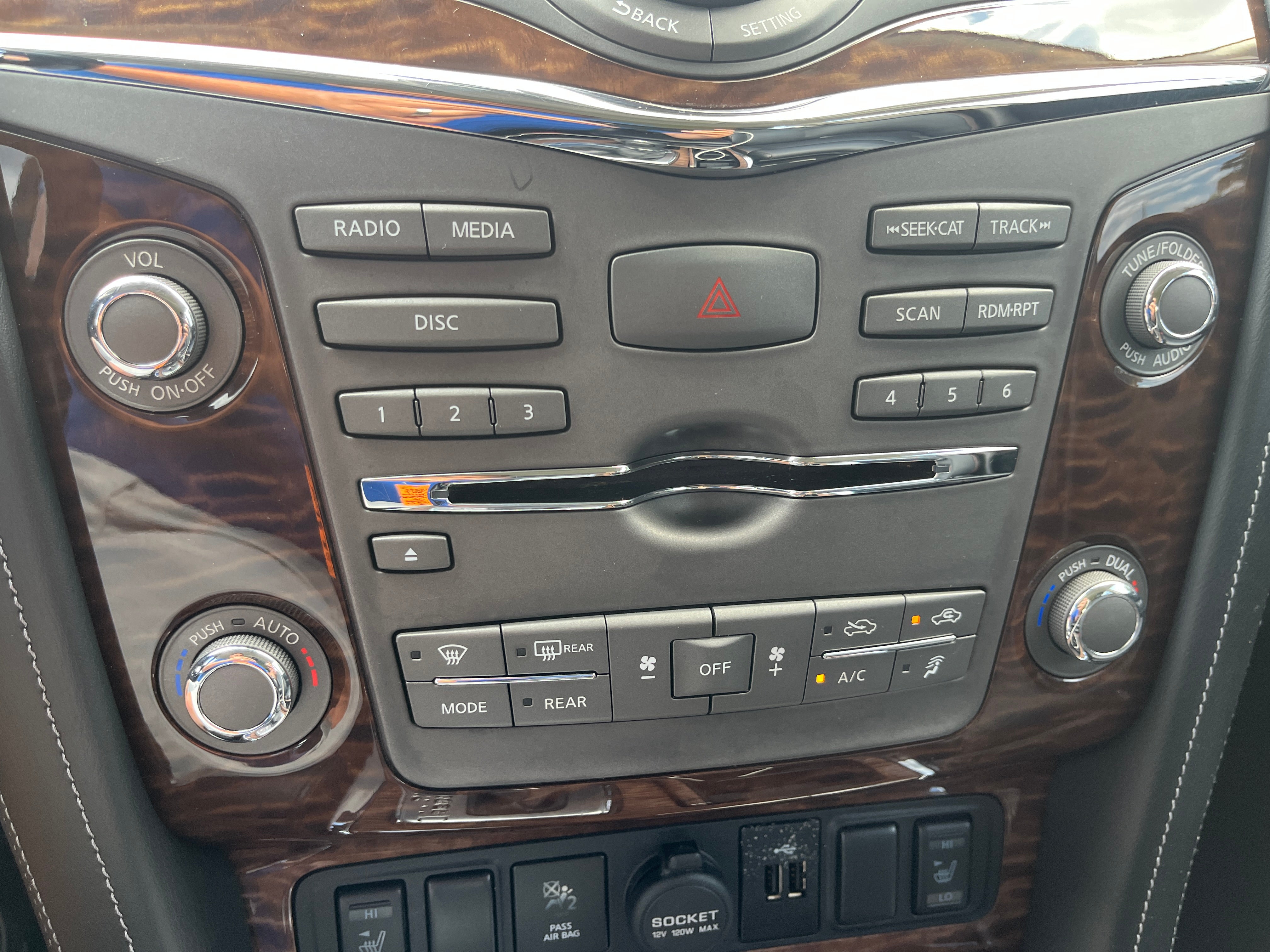 2019 Nissan Armada SL
