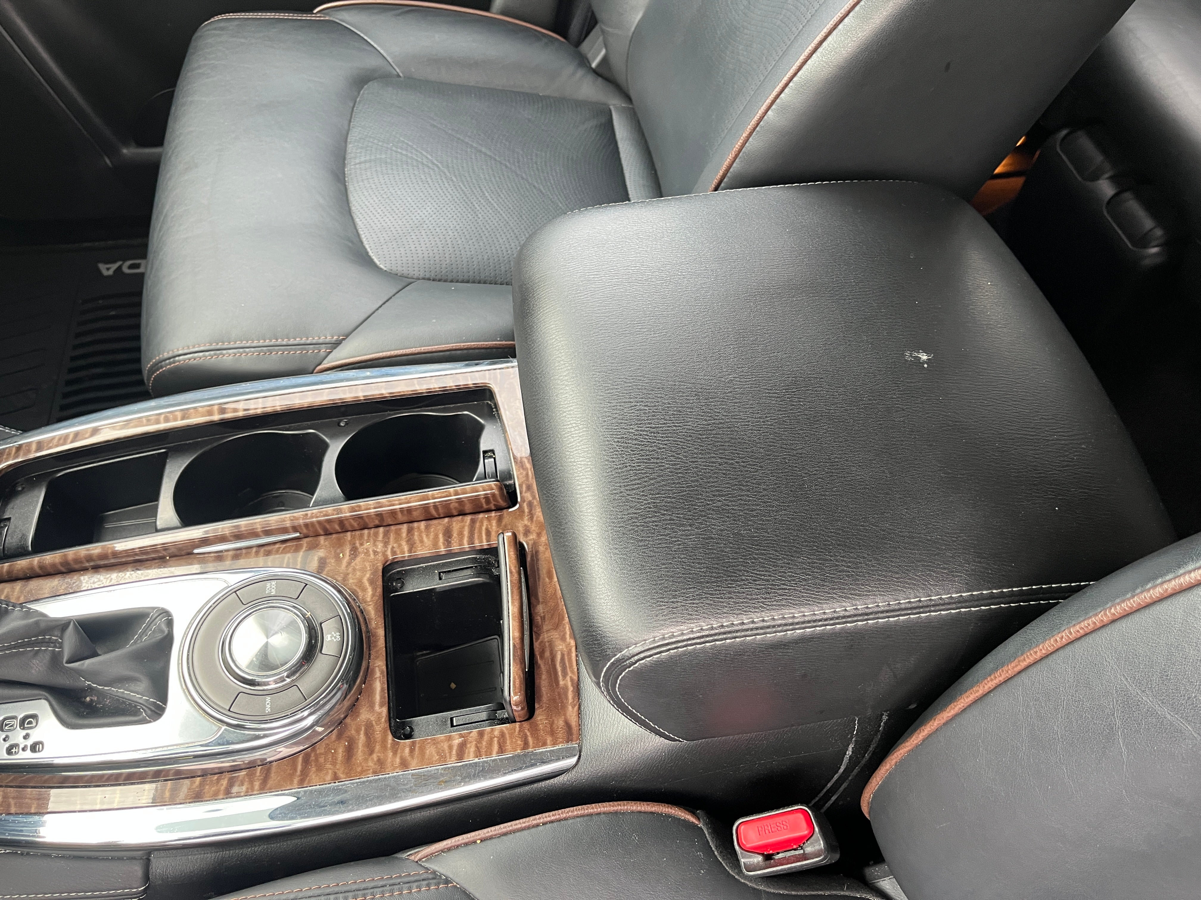 2019 Nissan Armada Platinum