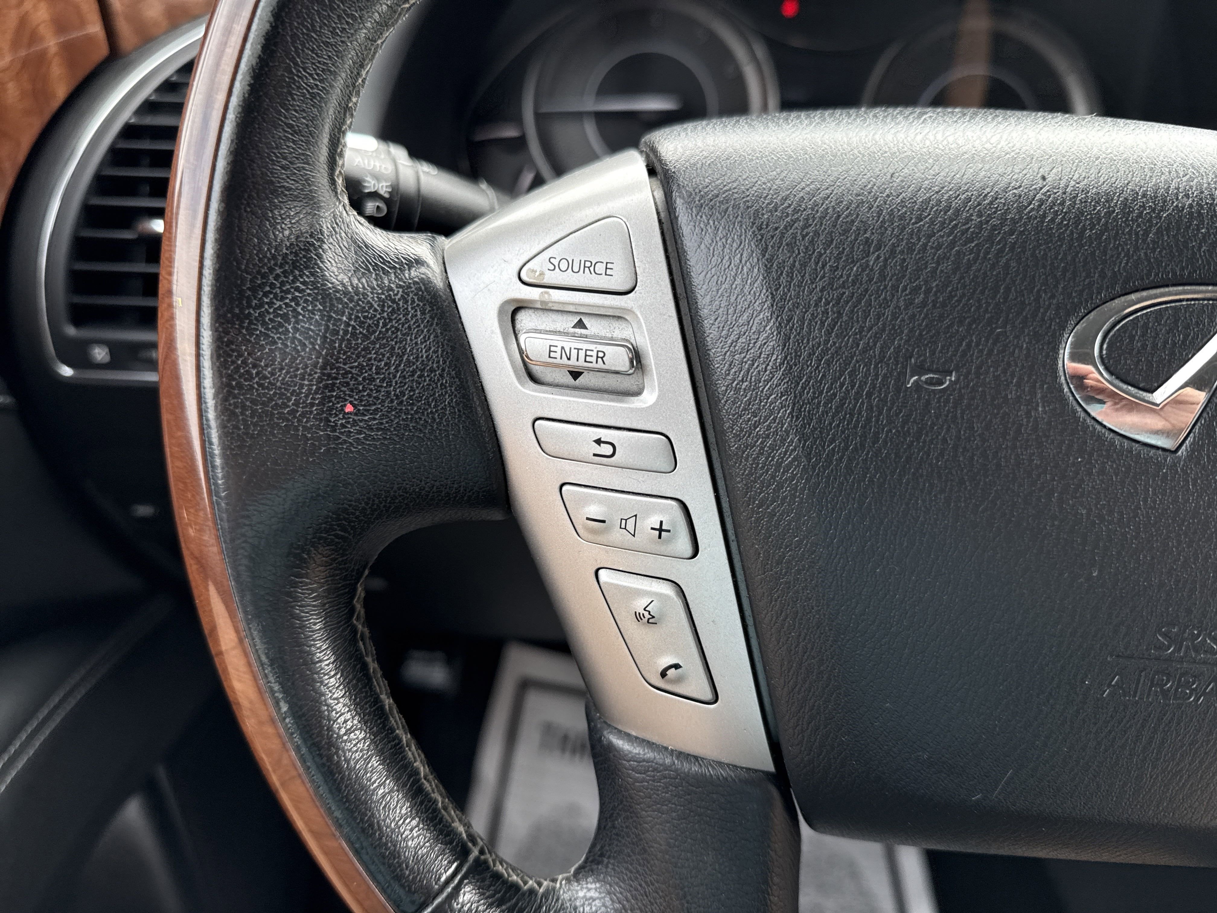 2018 INFINITI QX80 Base