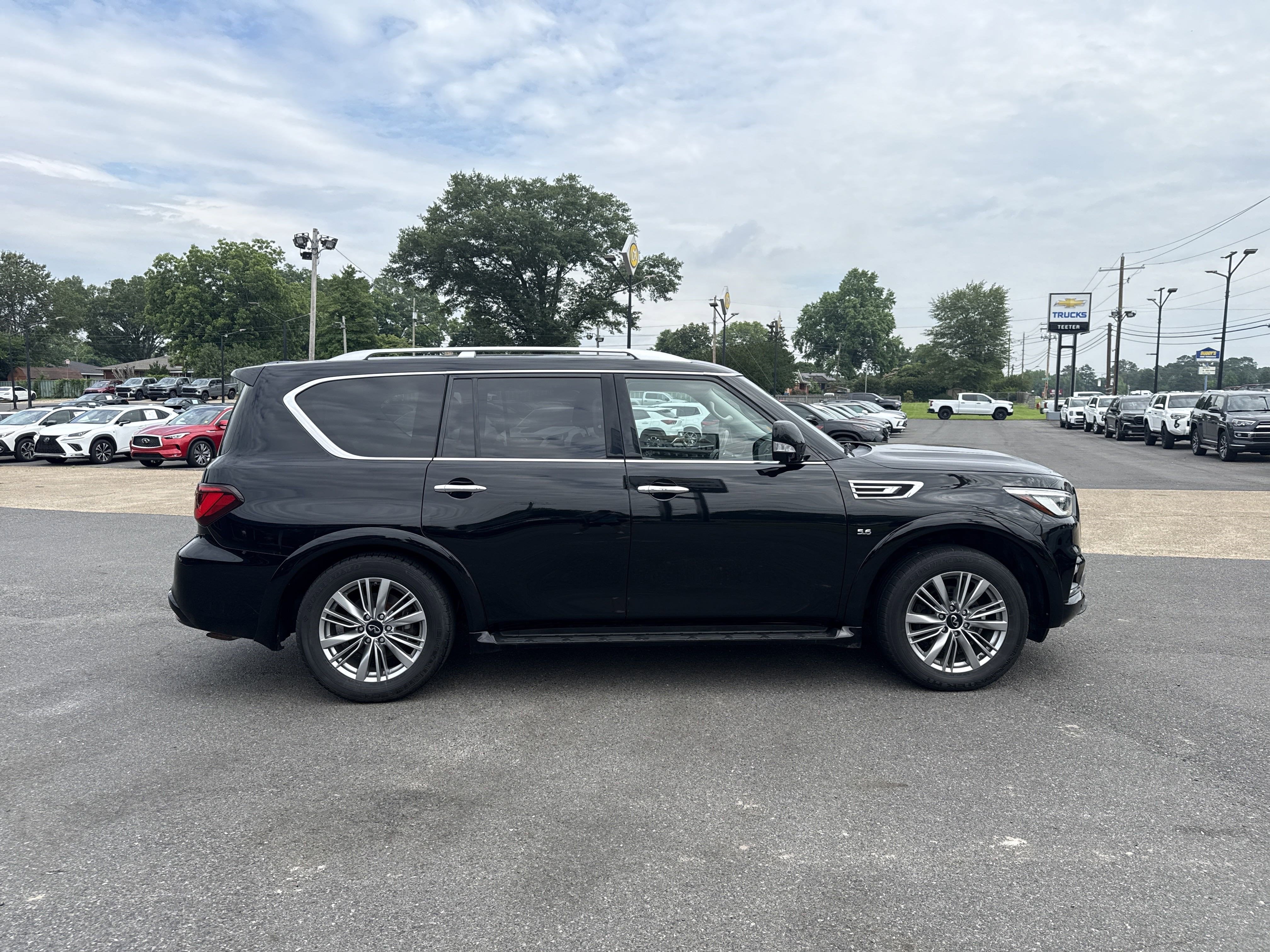 2018 INFINITI QX80 Base