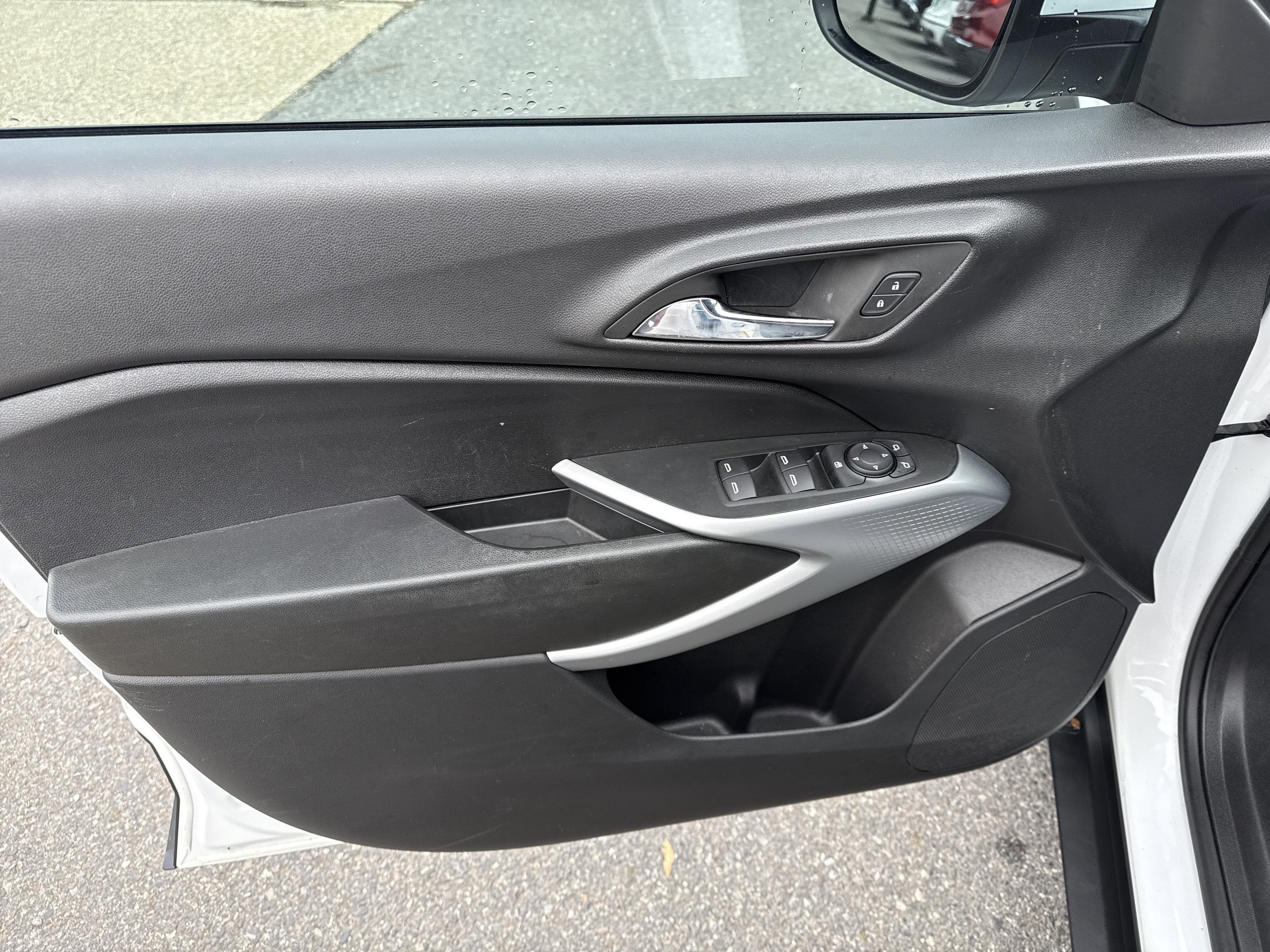 2024 Chevrolet Trax Base