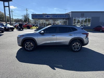 2025 Chevrolet Trax LT