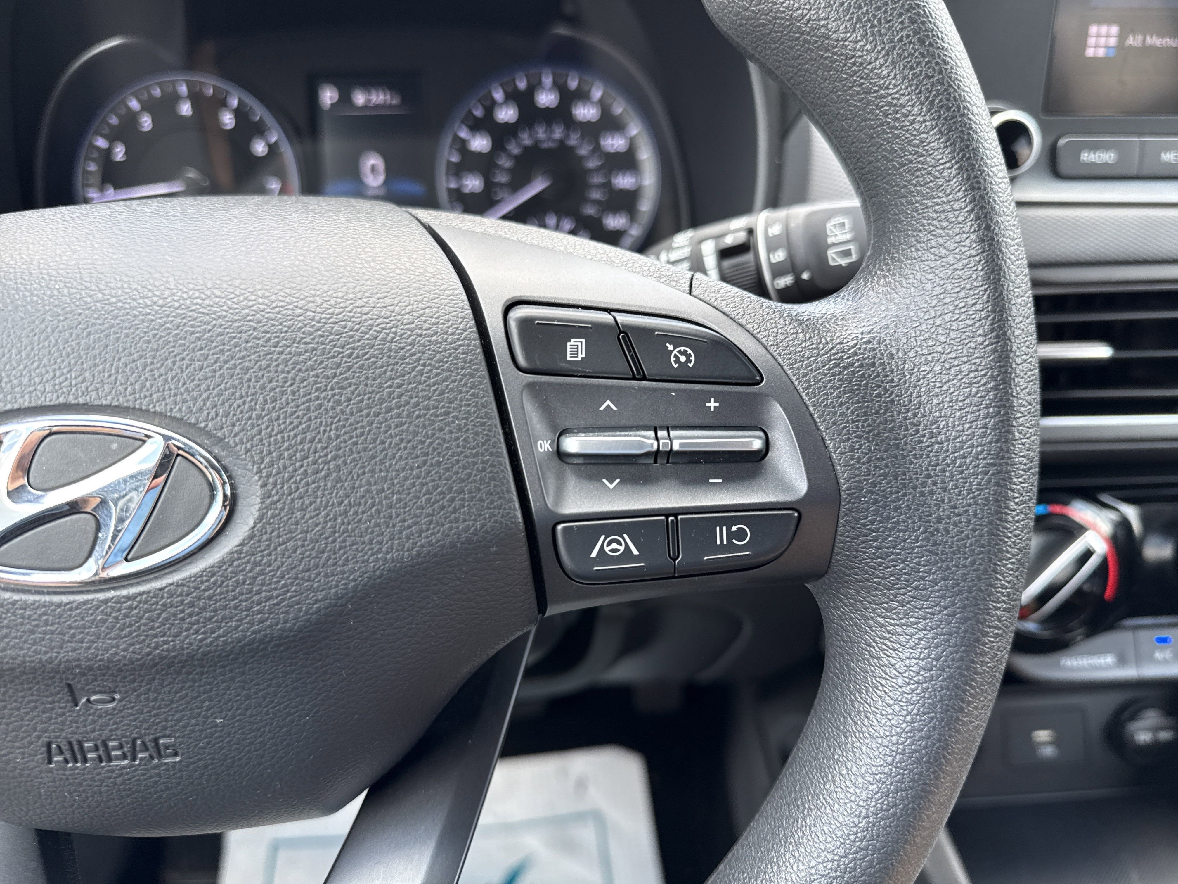 2023 Hyundai Kona Base