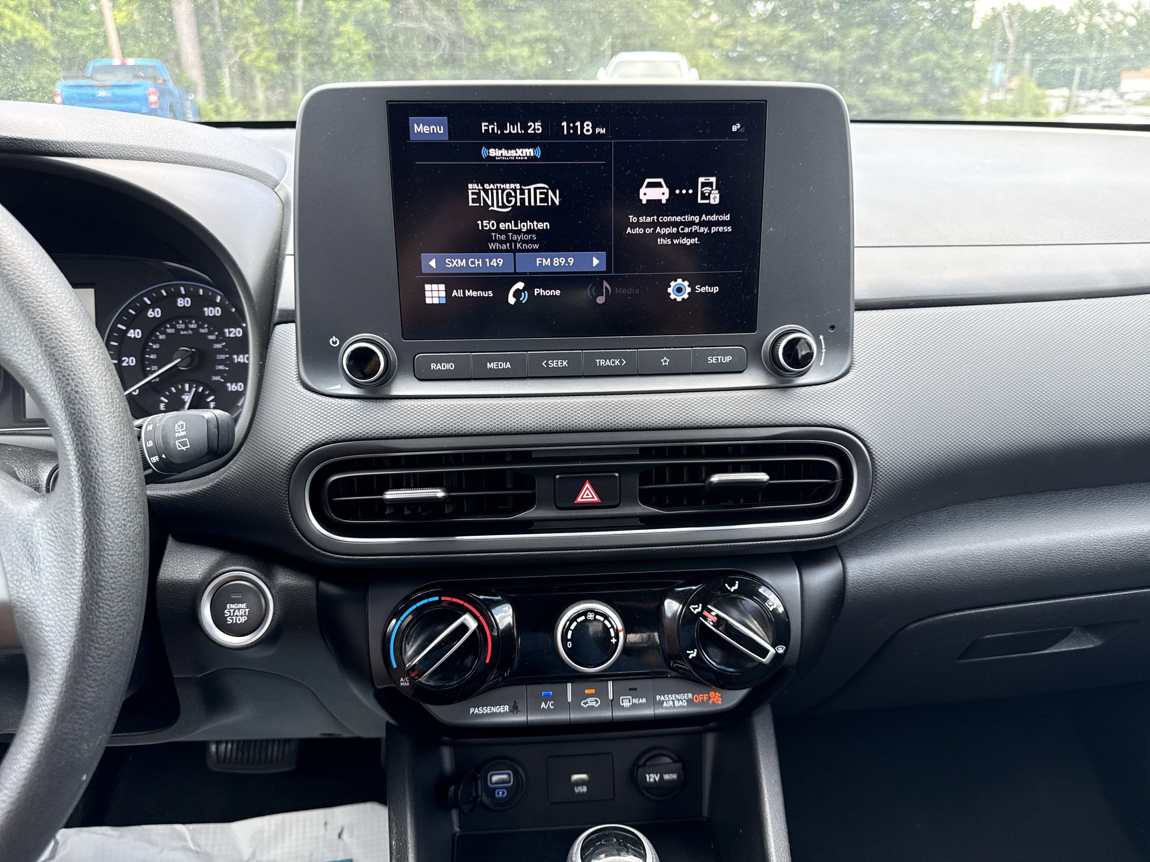 2023 Hyundai Kona Base