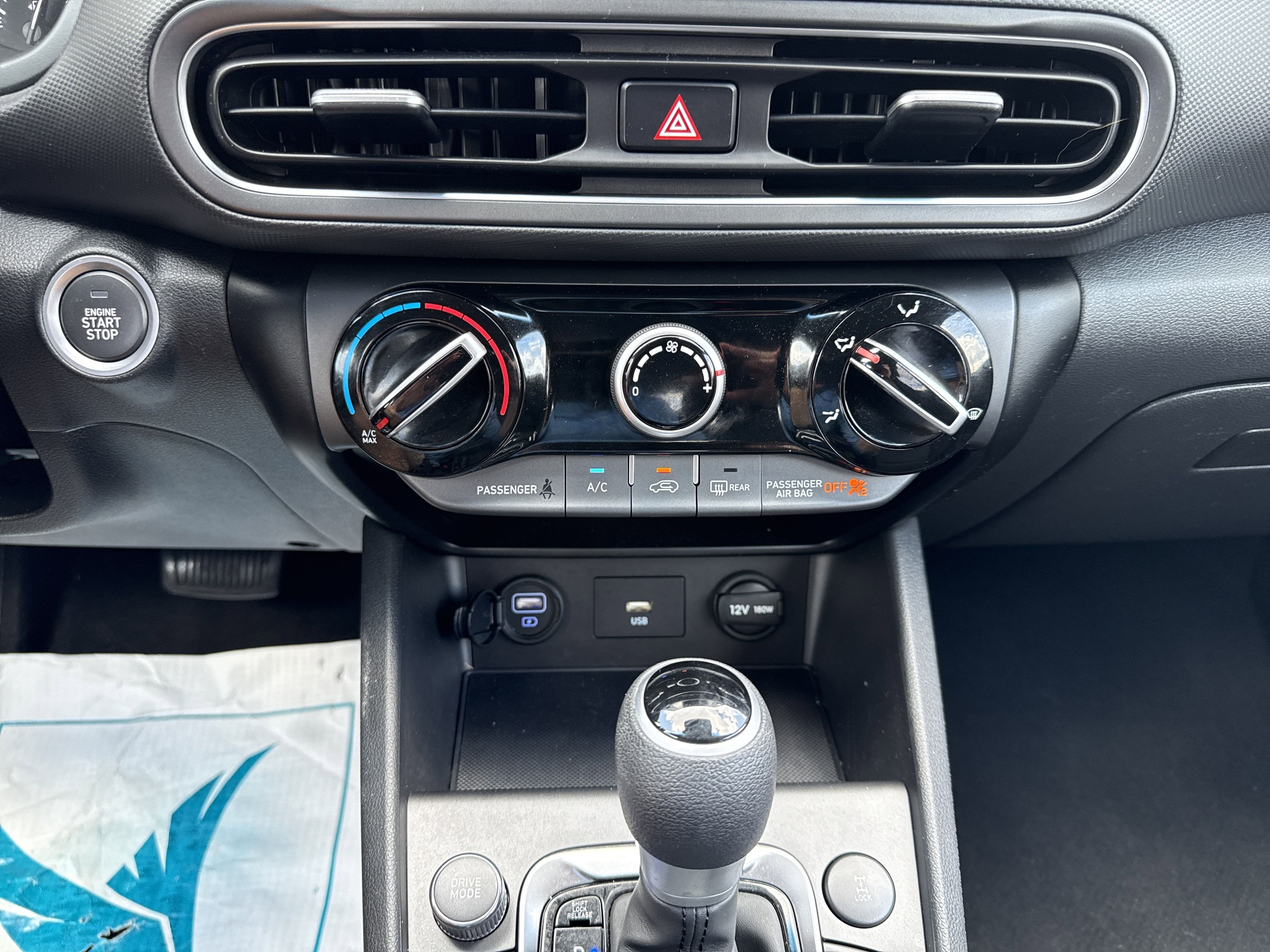 2023 Hyundai Kona Base