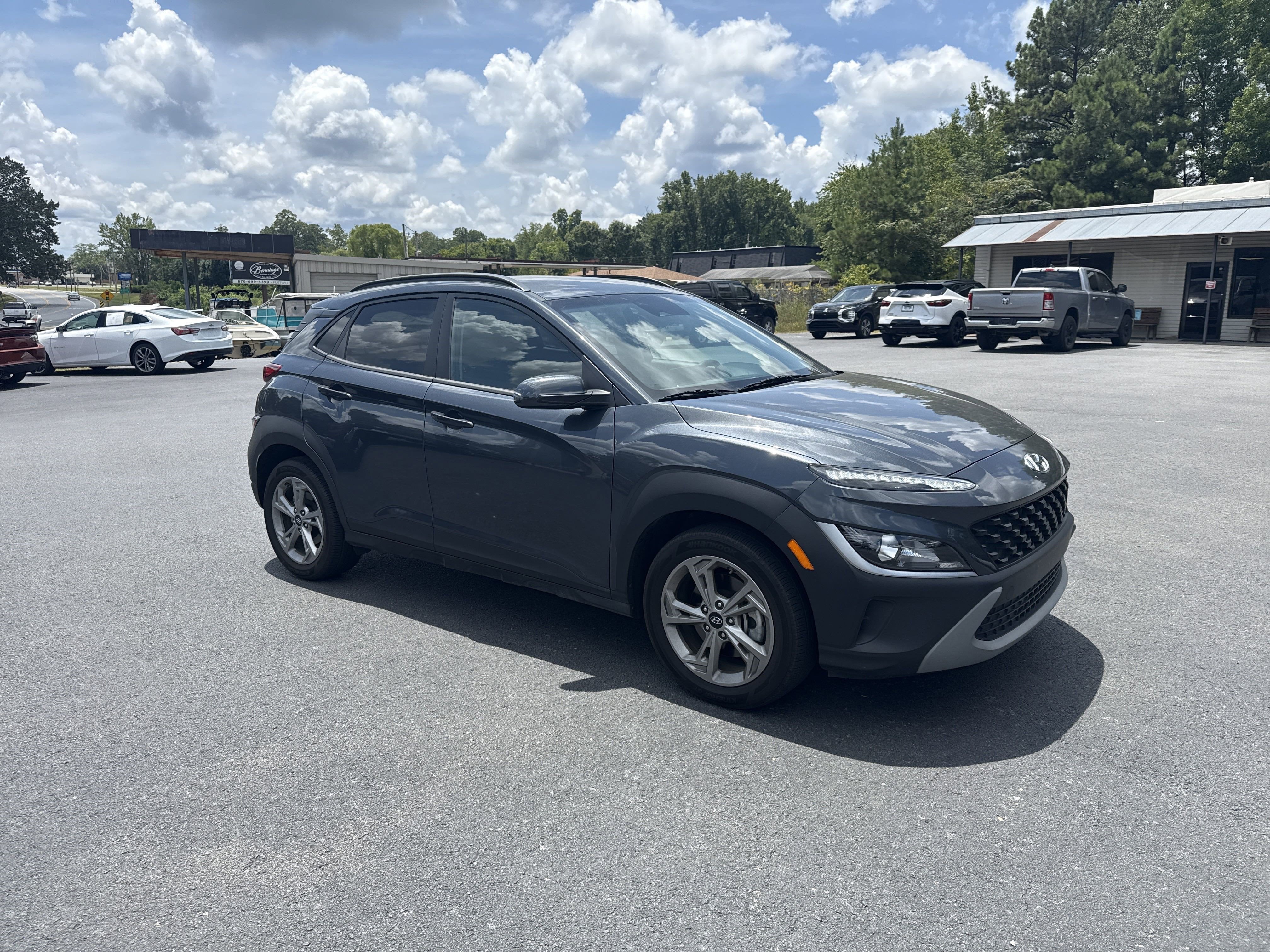 2023 Hyundai Kona Base