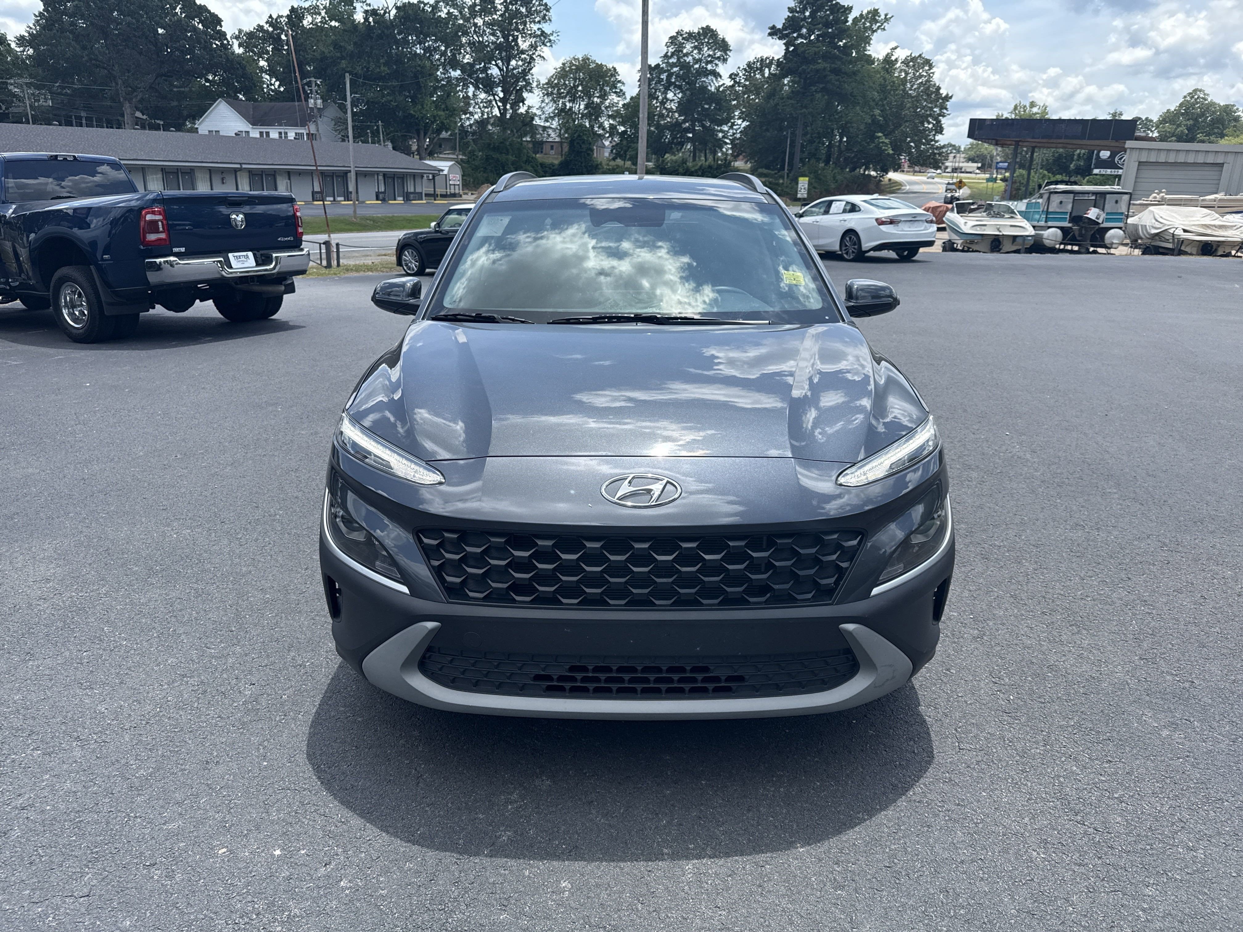 2023 Hyundai Kona Base