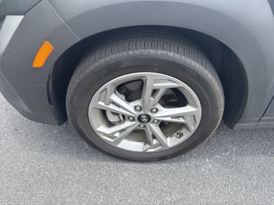 2023 Hyundai Kona Base