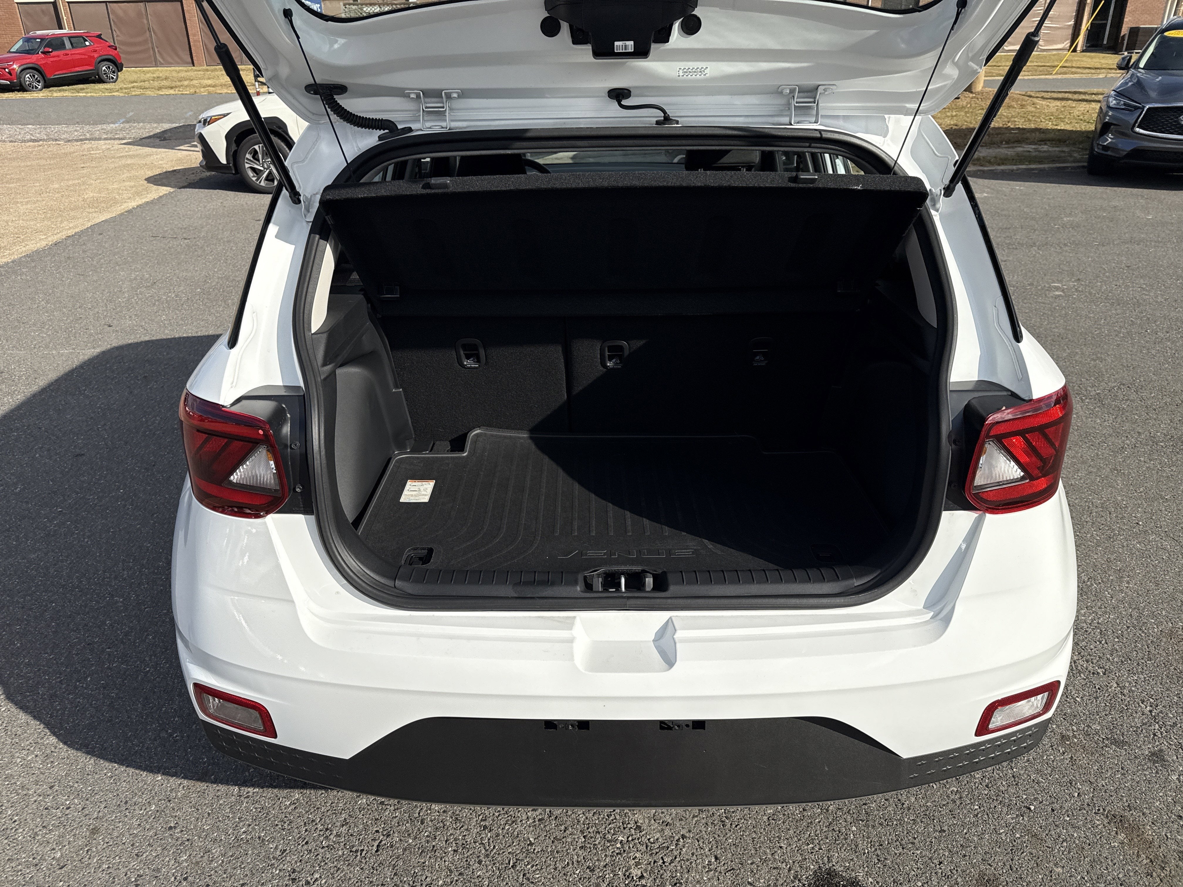 2024 Hyundai Venue Base