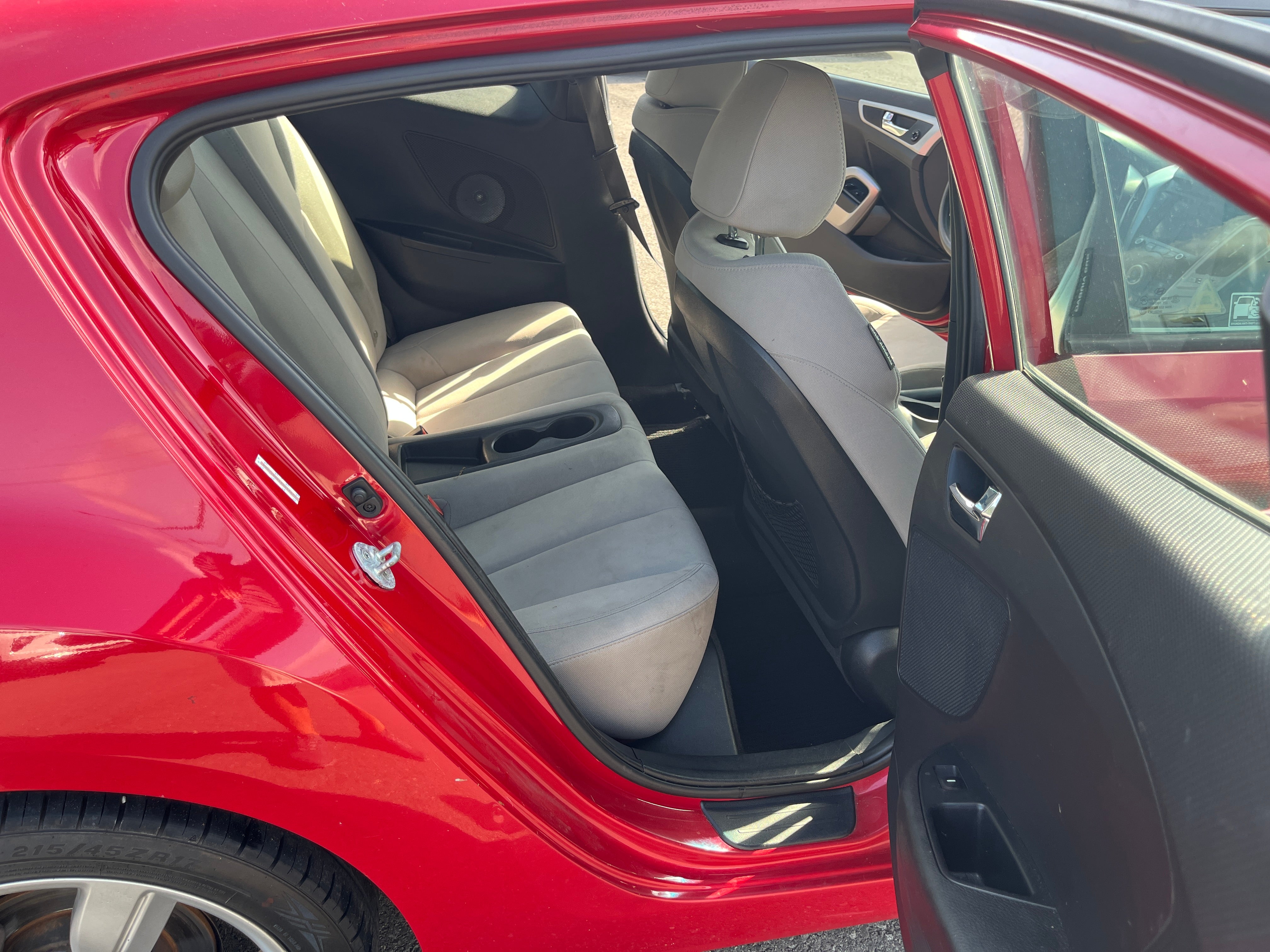 2014 Hyundai Veloster Base