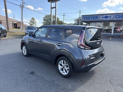 2023 Kia Soul Base