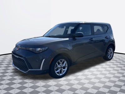 2023 Kia Soul Base