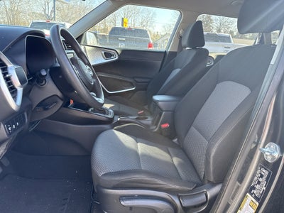 2023 Kia Soul Base
