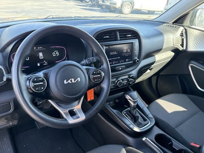 2023 Kia Soul Base