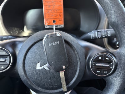 2023 Kia Soul Base