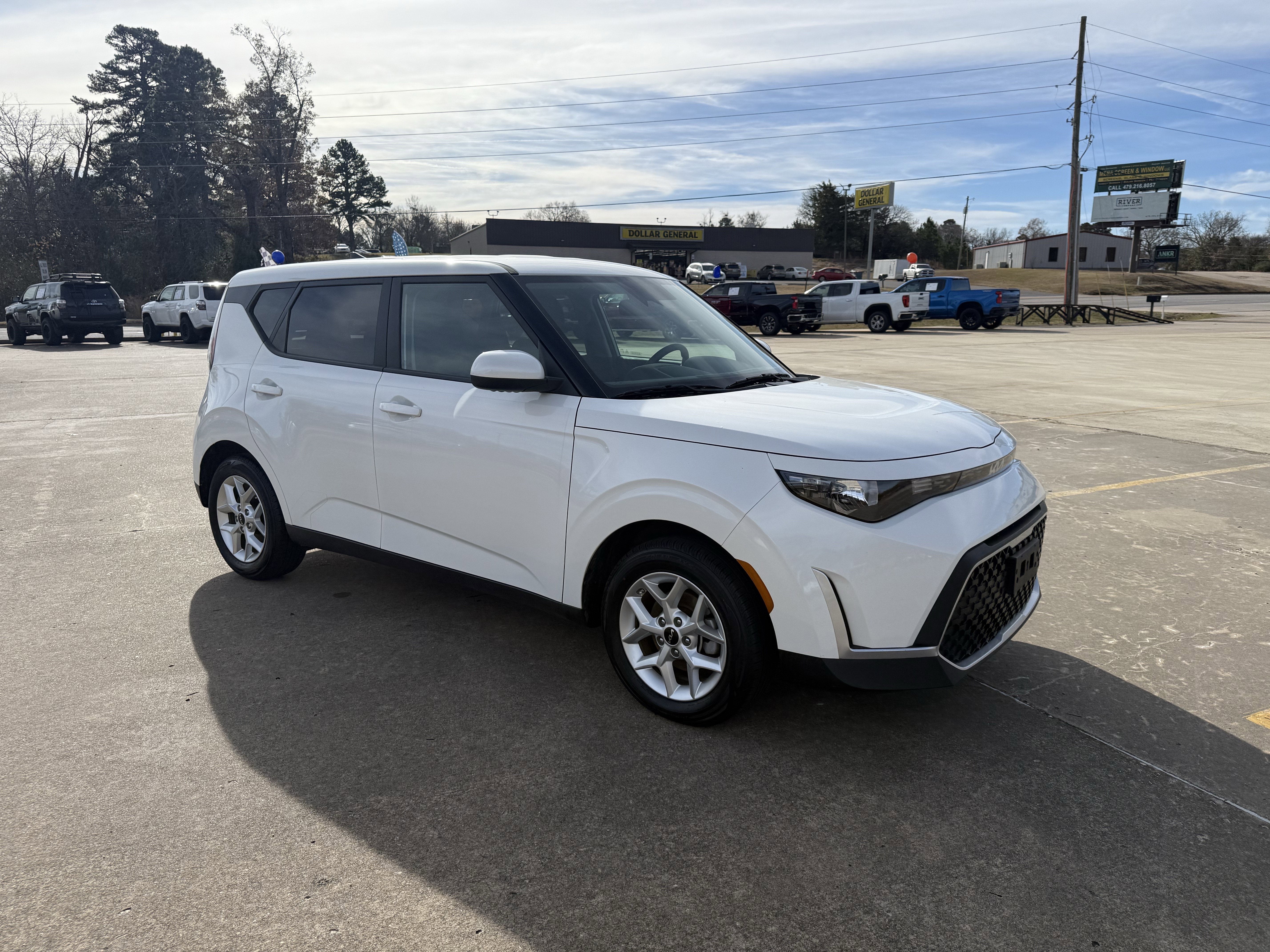 2024 Kia Soul Base