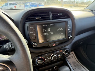 2024 Kia Soul Base