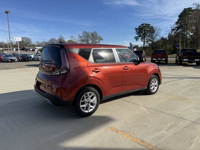 2024 Kia Soul Base