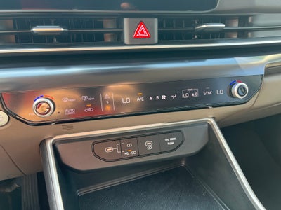 2025 Kia Carnival LXS