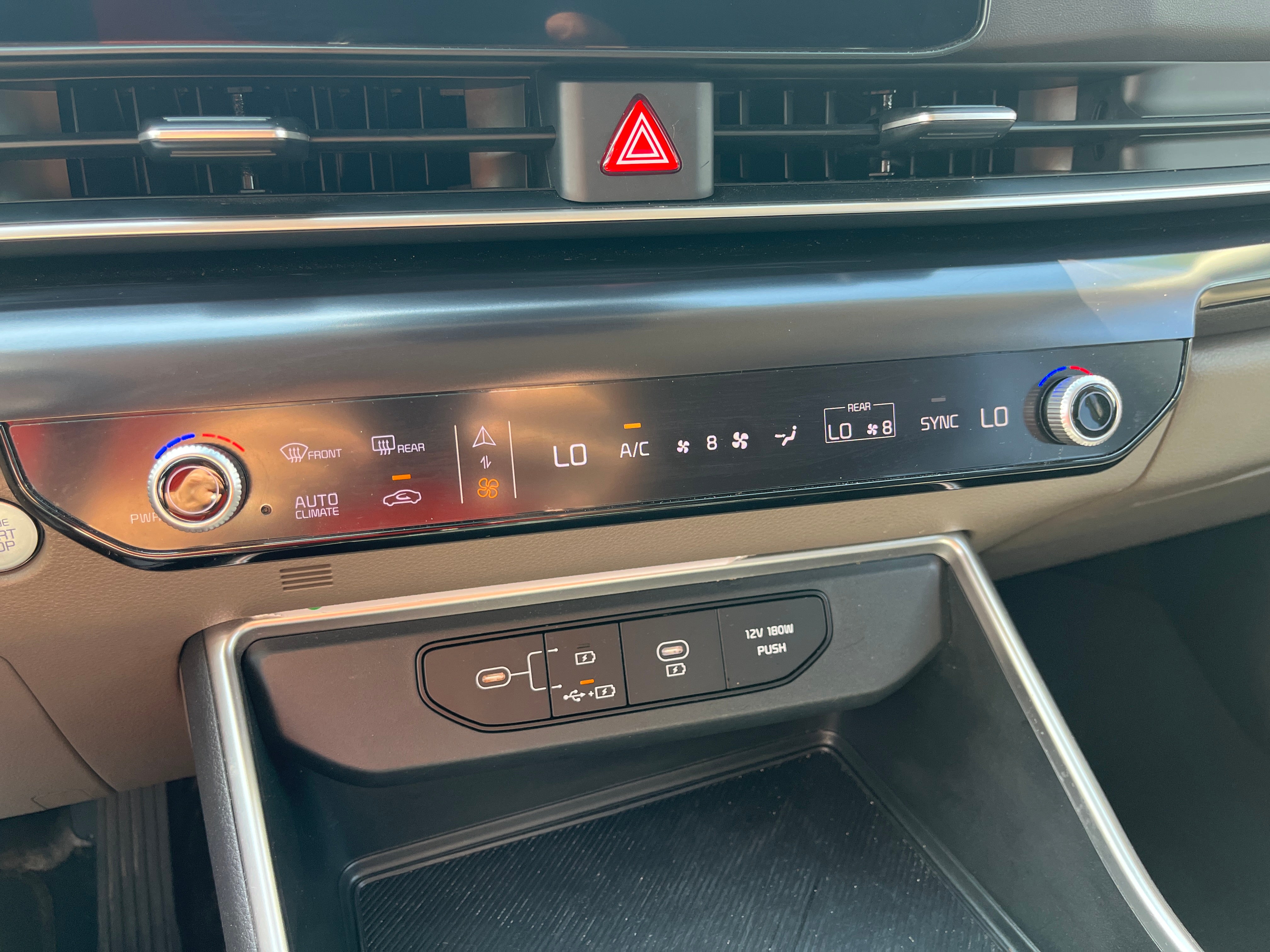 2025 Kia Carnival LXS