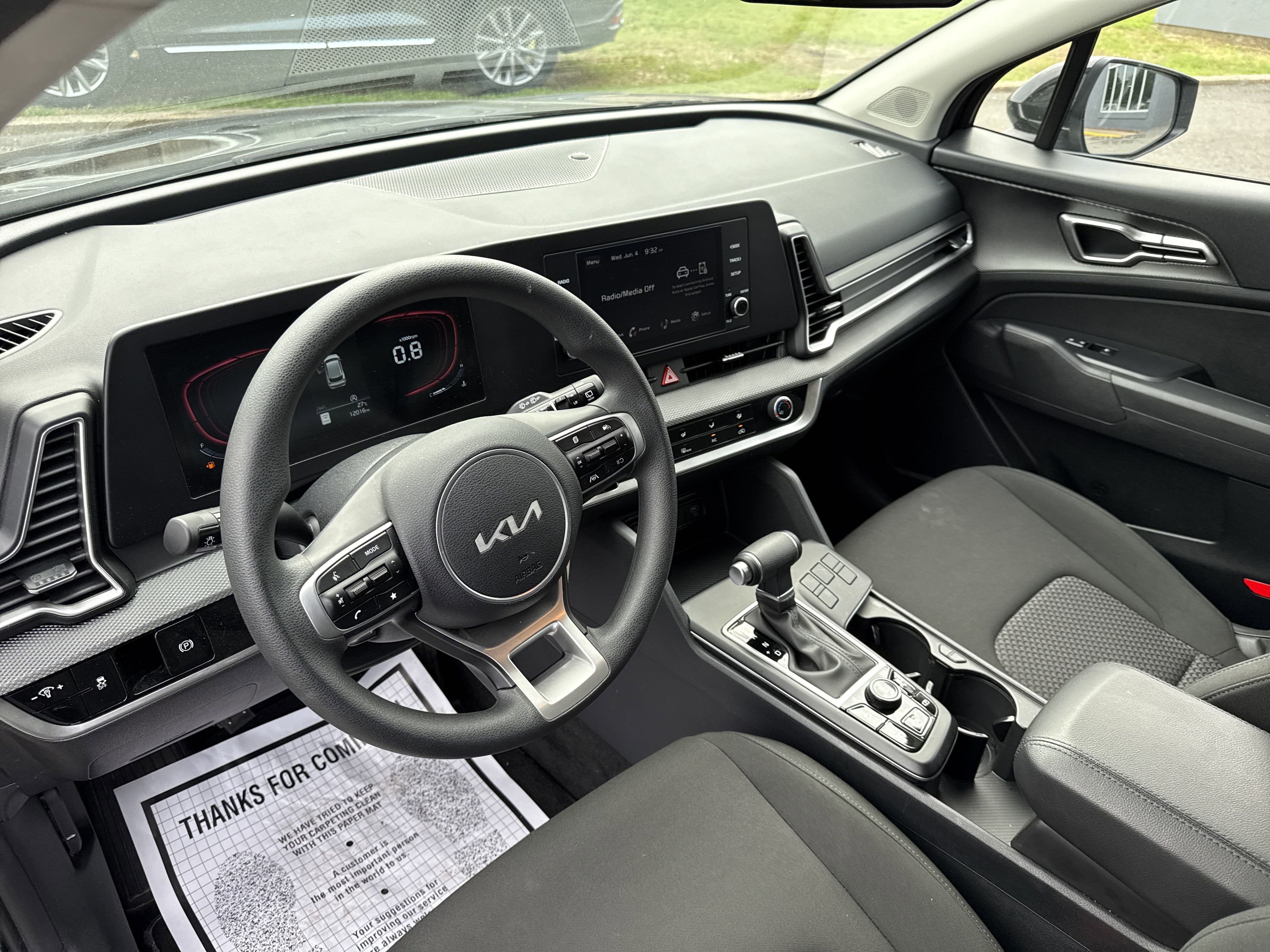2024 Kia Sportage LX