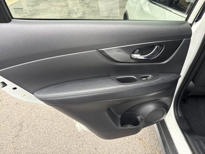 2019 Nissan Rogue Base