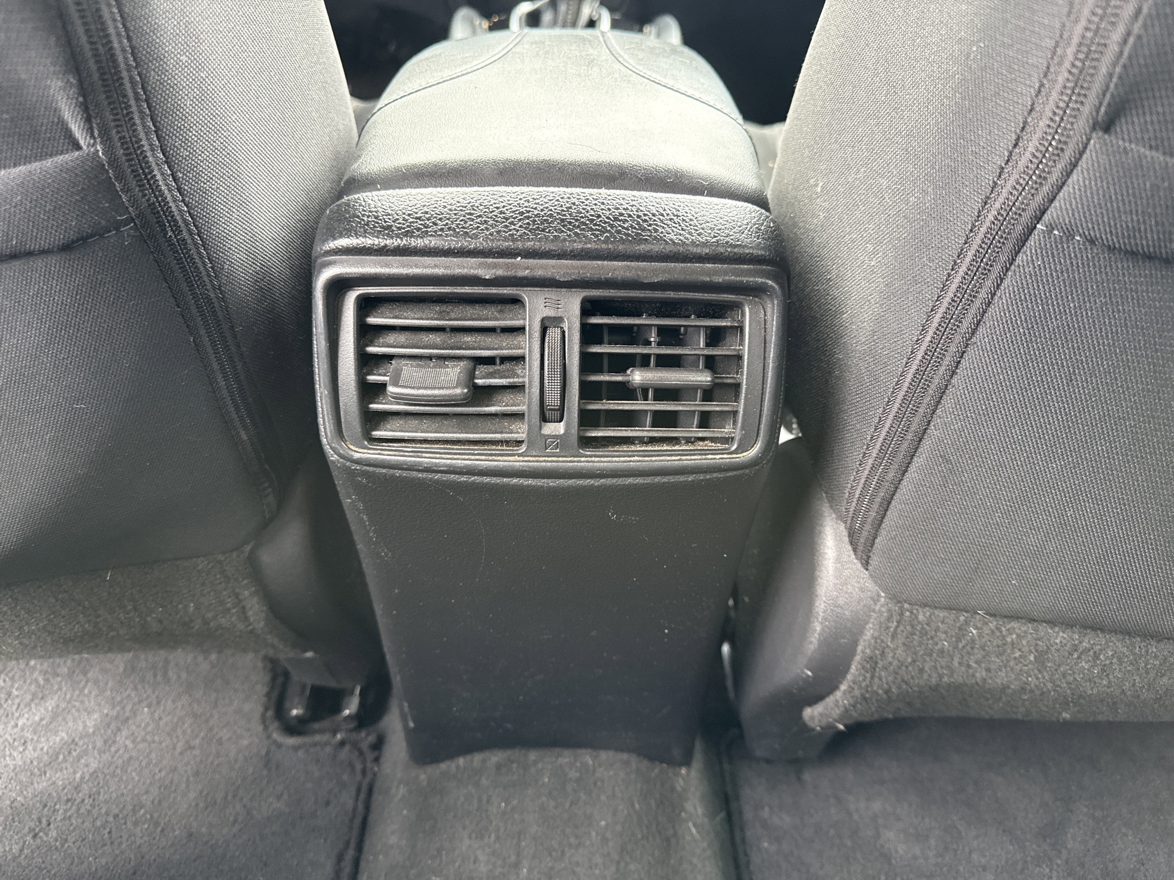 2019 Nissan Rogue Base