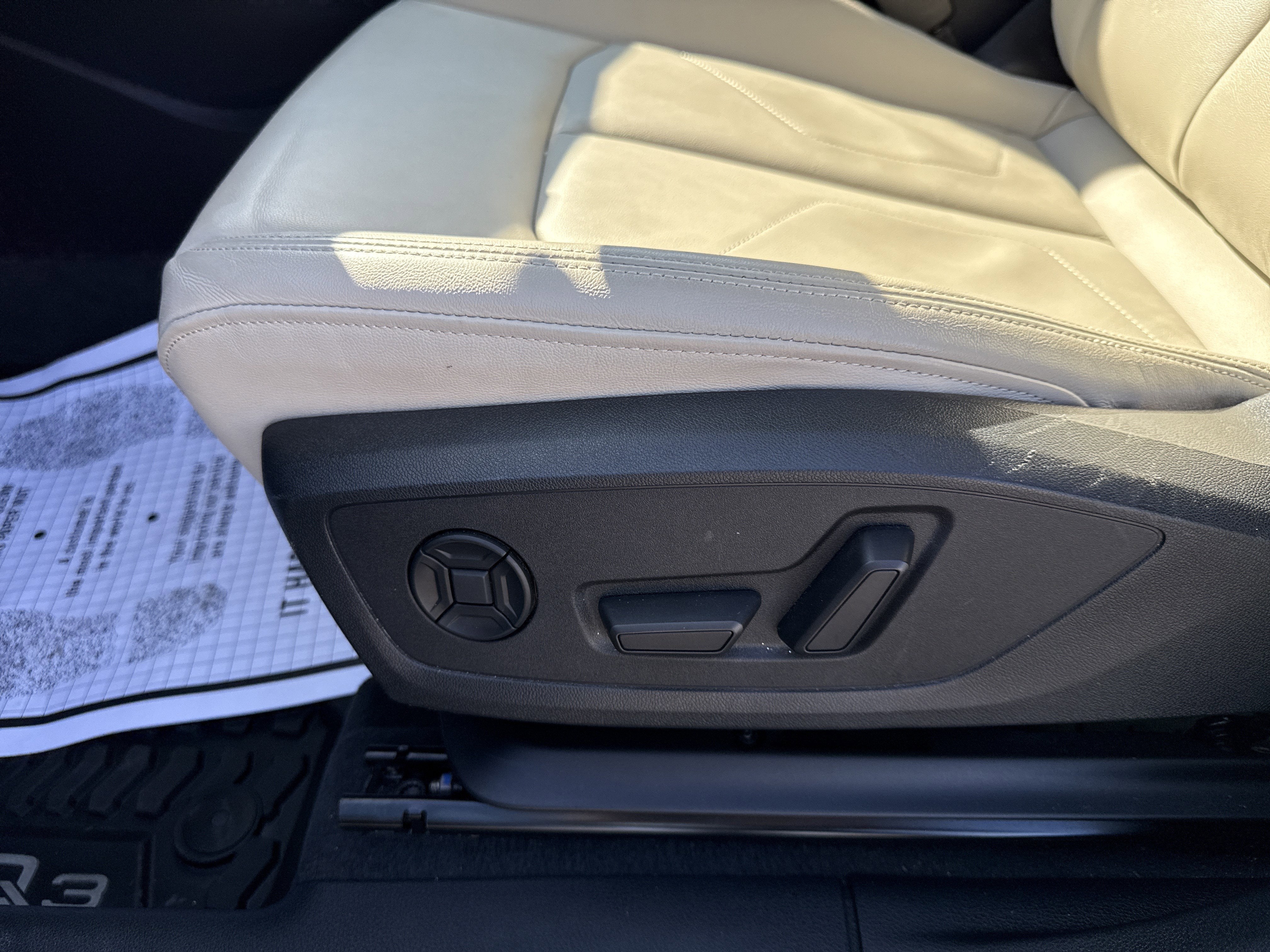 2022 Audi Q3 S line Premium Plus