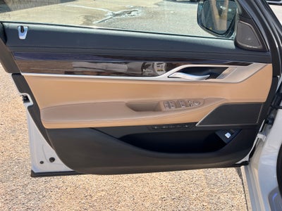 2022 BMW 7 Series 740i xDrive