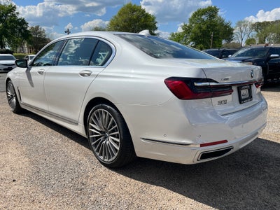 2022 BMW 7 Series 740i xDrive