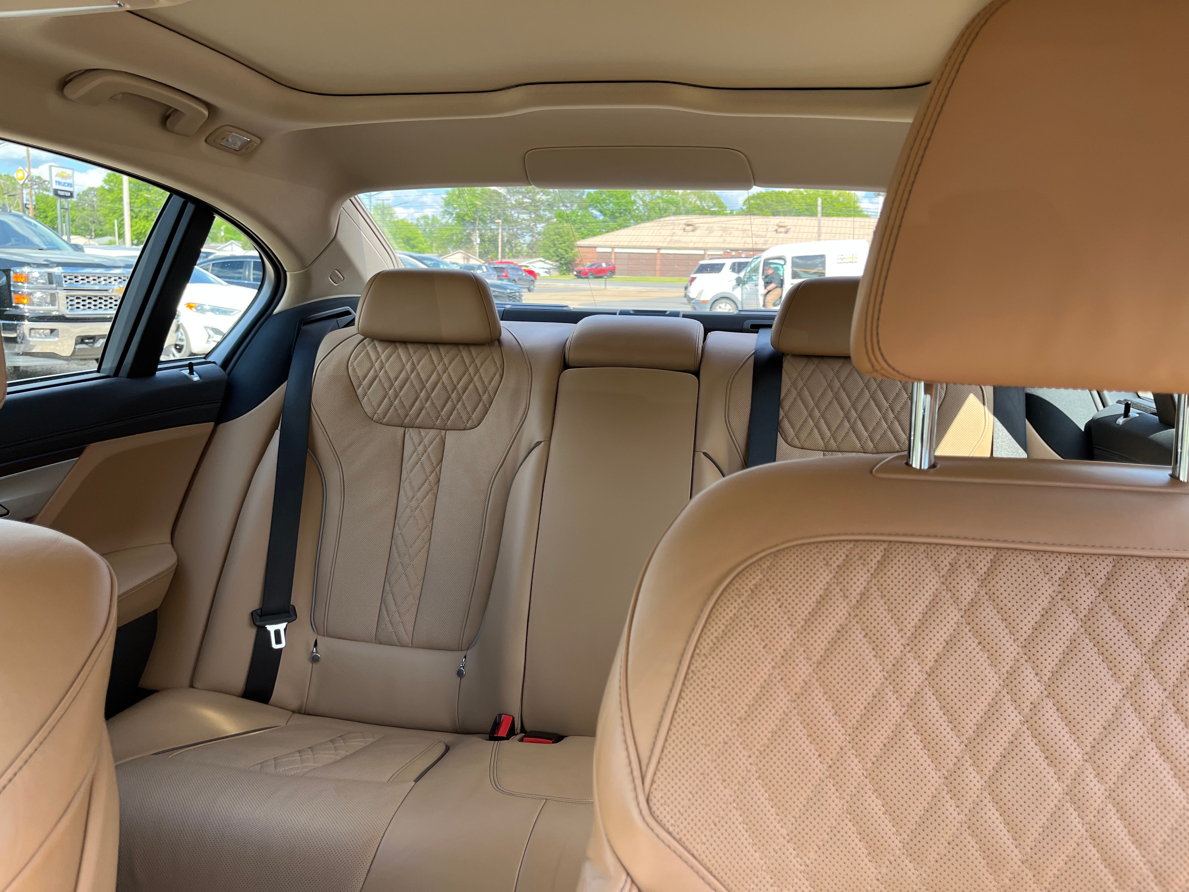 2022 BMW 7 Series 740i xDrive