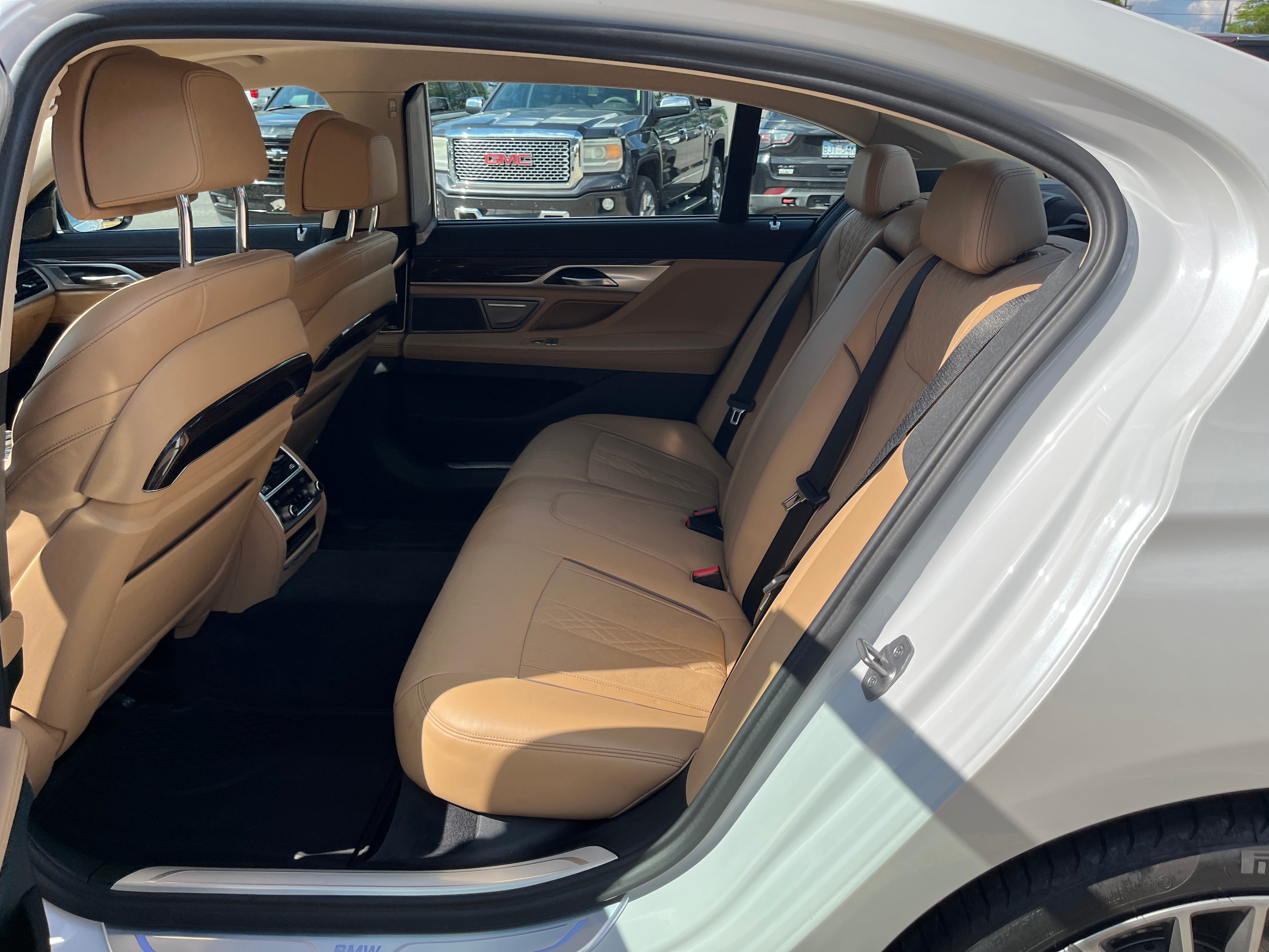 2022 BMW 7 Series 740i xDrive