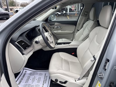 2024 Volvo XC90 Plus Bright Theme