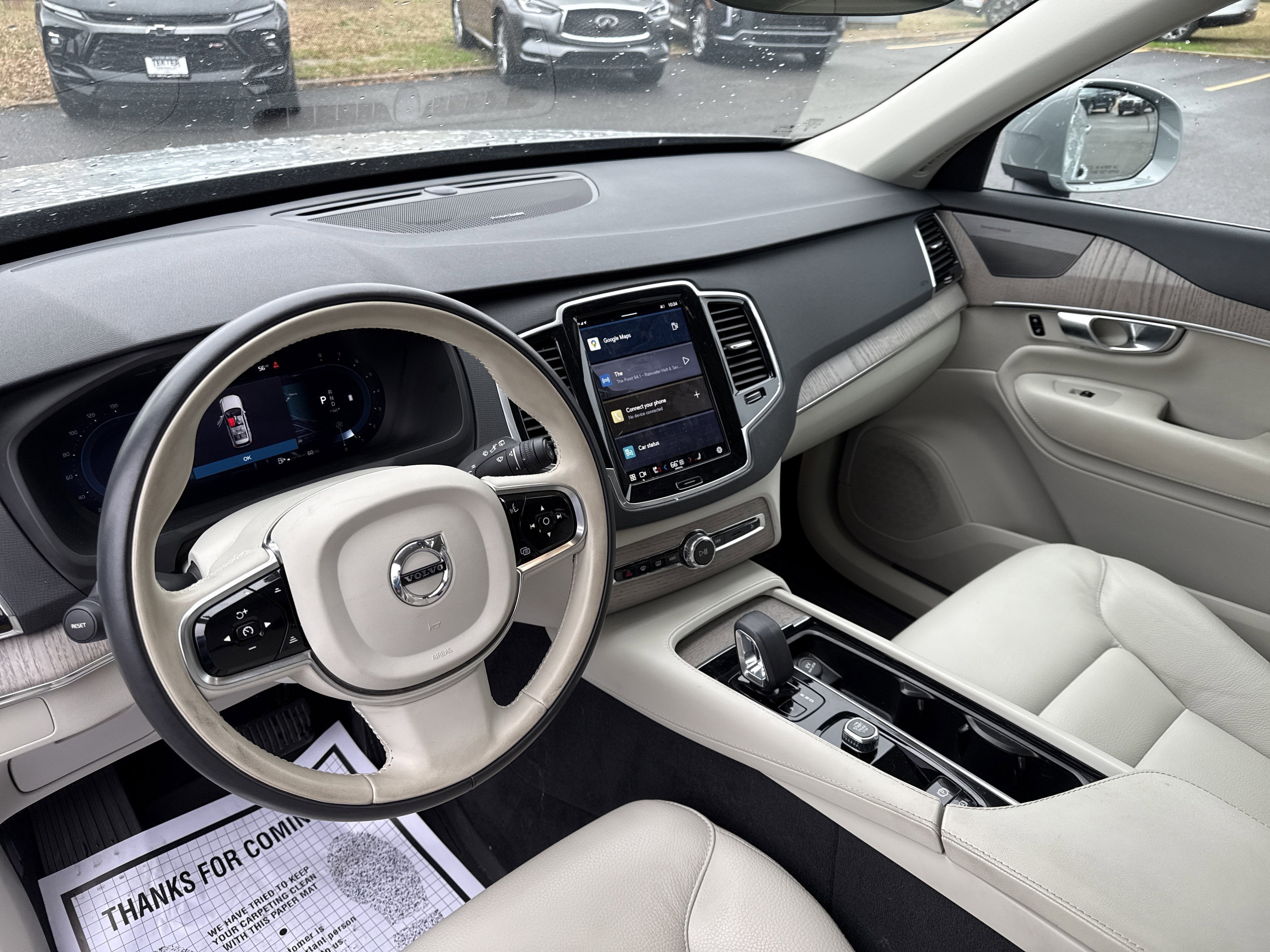 2024 Volvo XC90 Plus Bright Theme