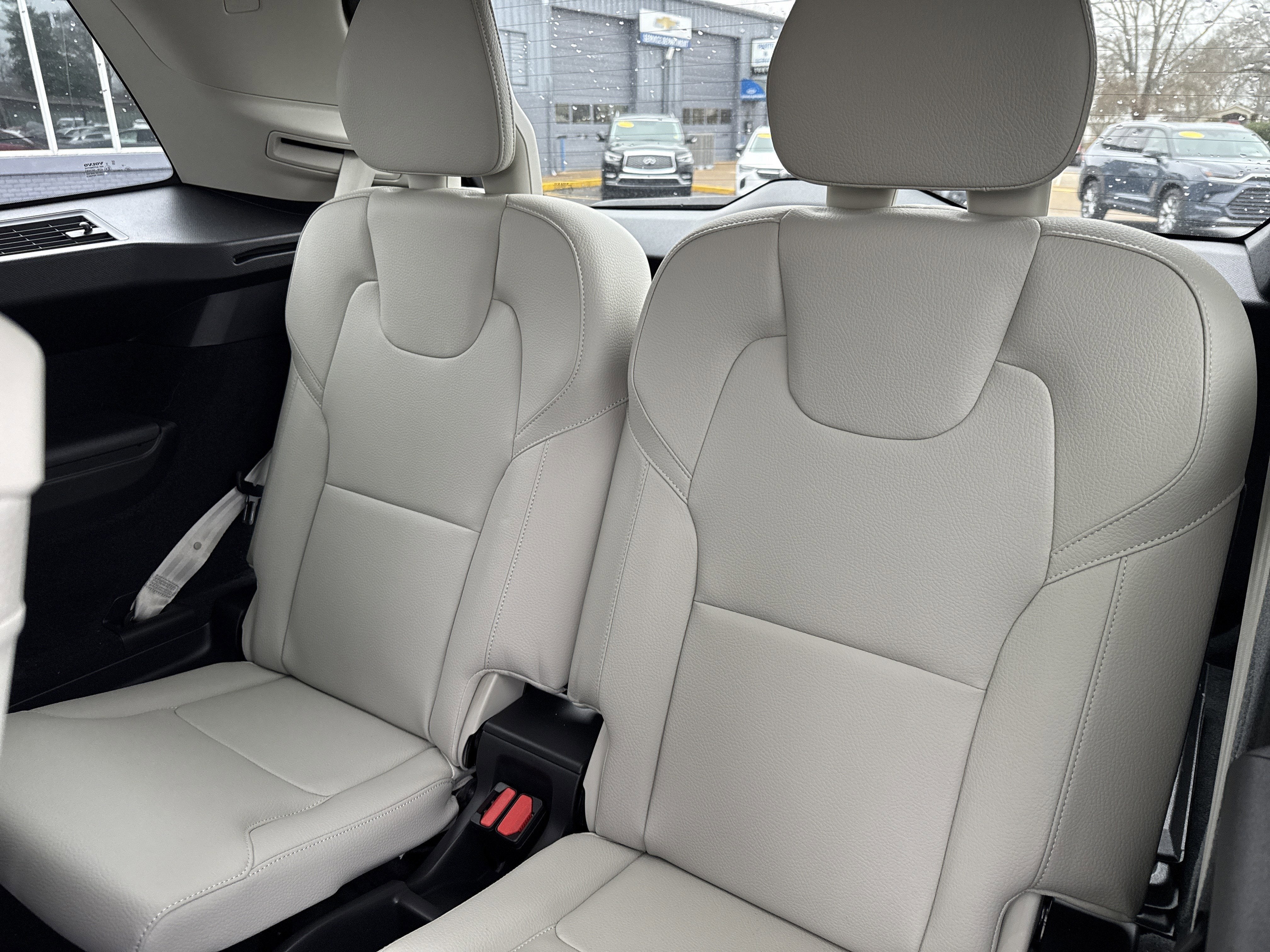 2024 Volvo XC90 Plus Bright Theme