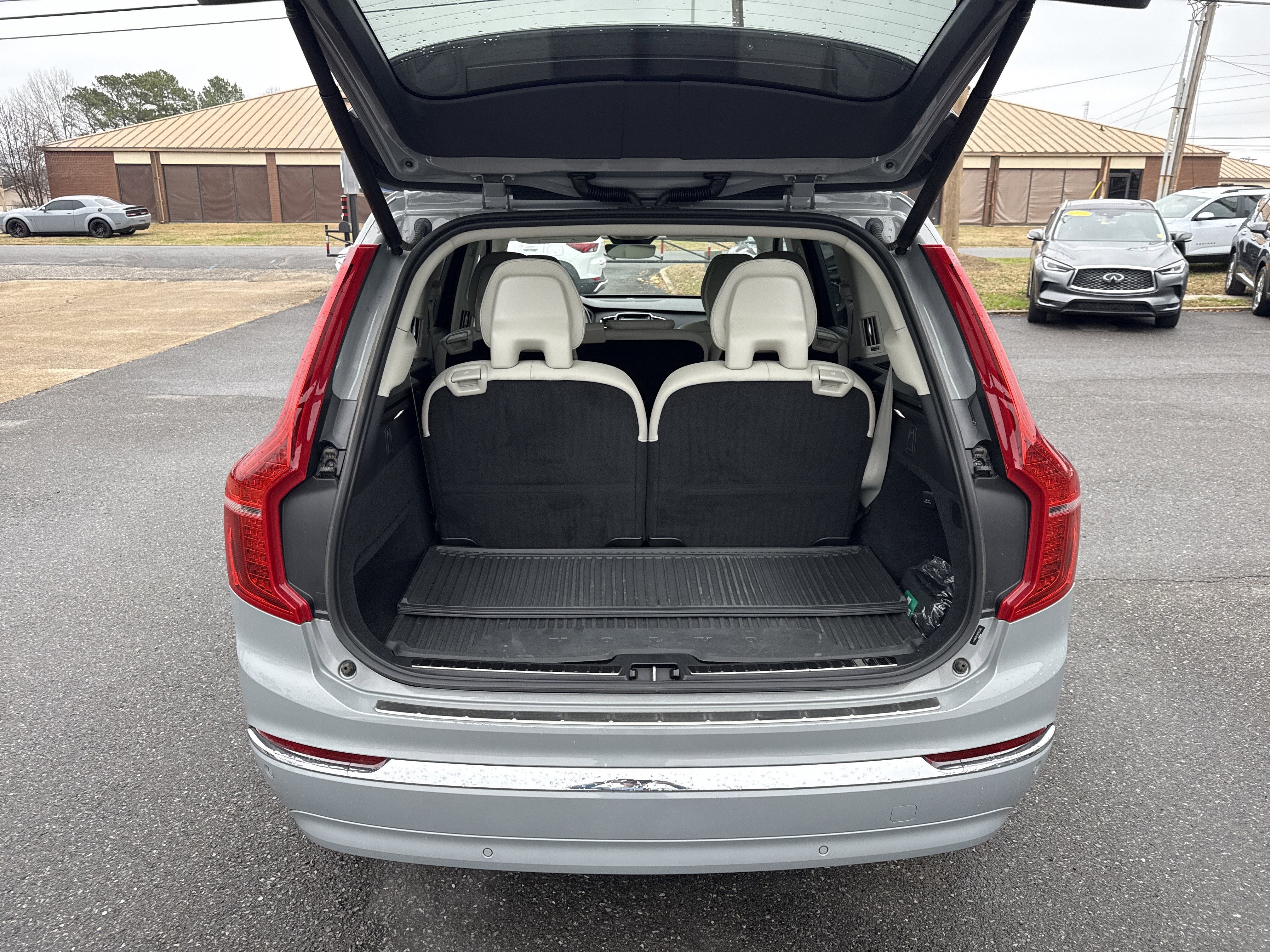 2024 Volvo XC90 Plus Bright Theme