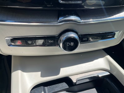 2019 Volvo XC60 Inscription