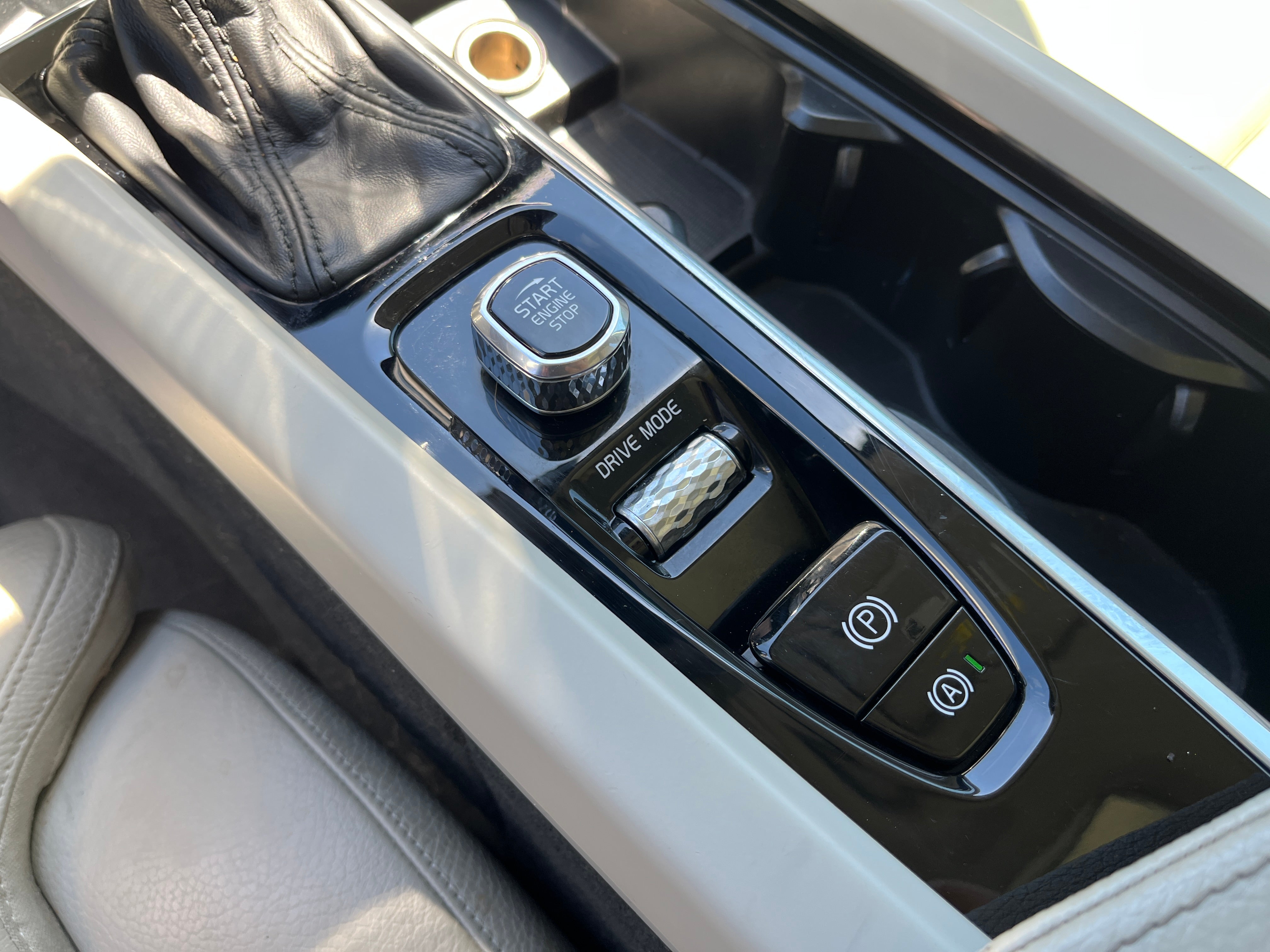 2019 Volvo XC60 Inscription