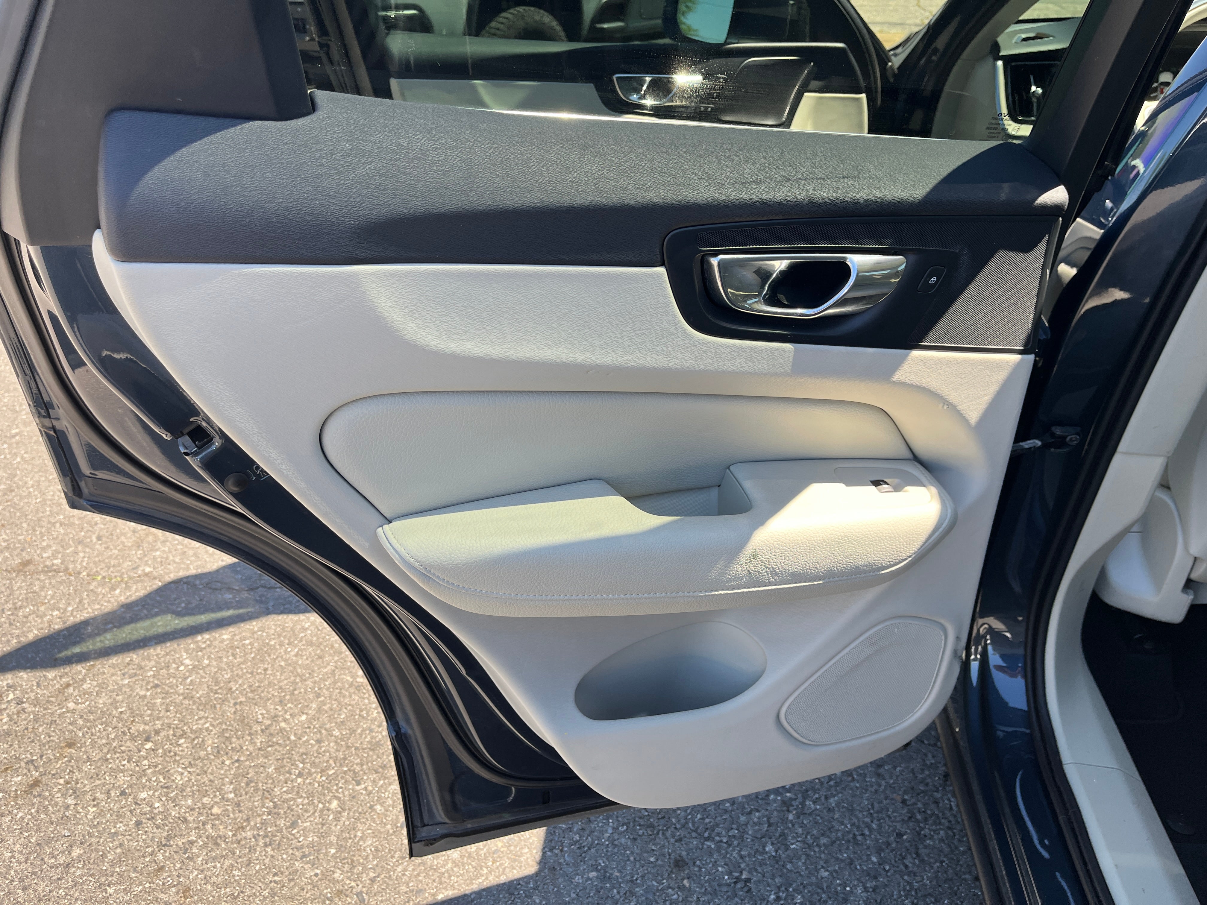 2019 Volvo XC60 Inscription