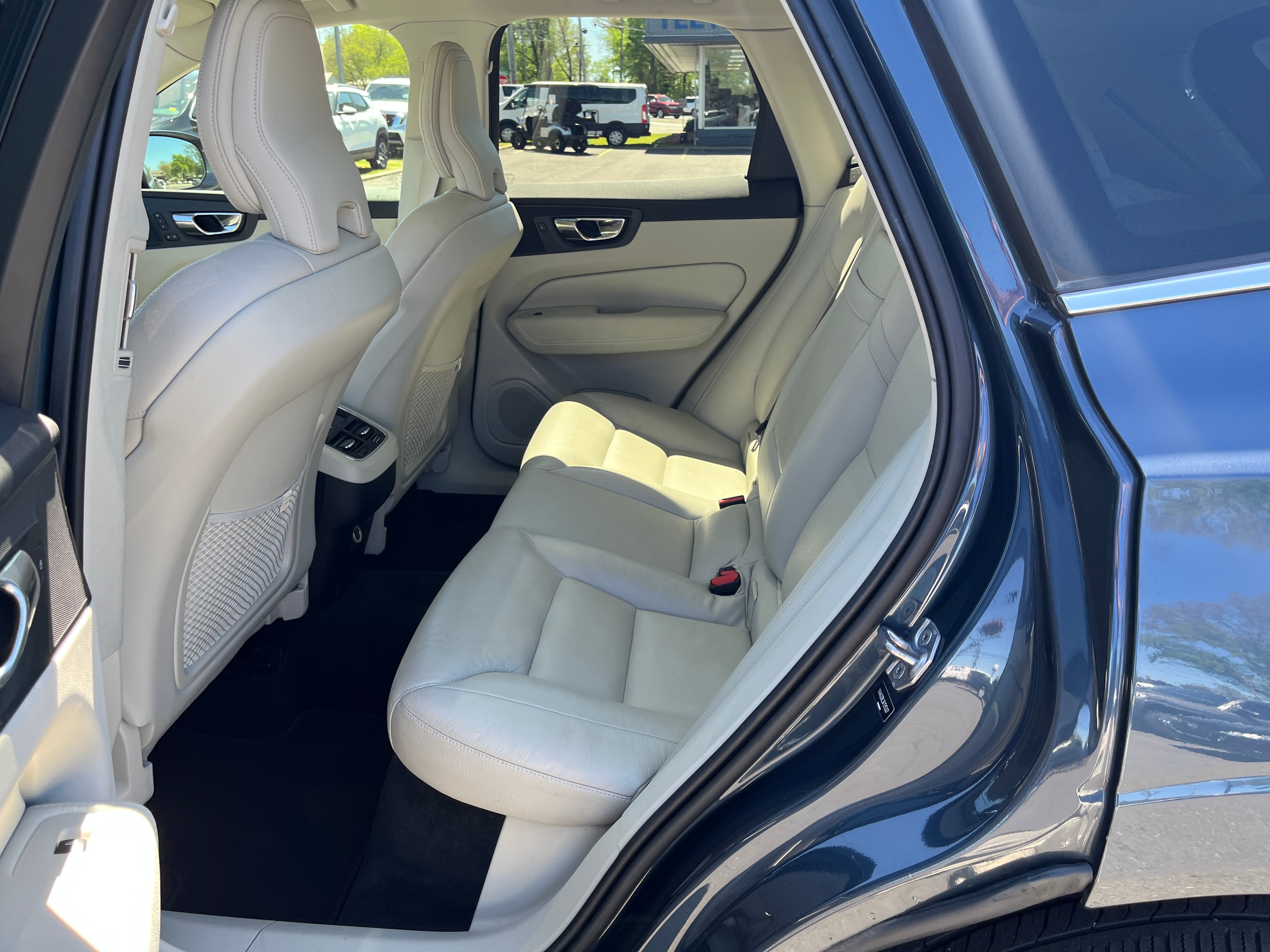 2019 Volvo XC60 Inscription