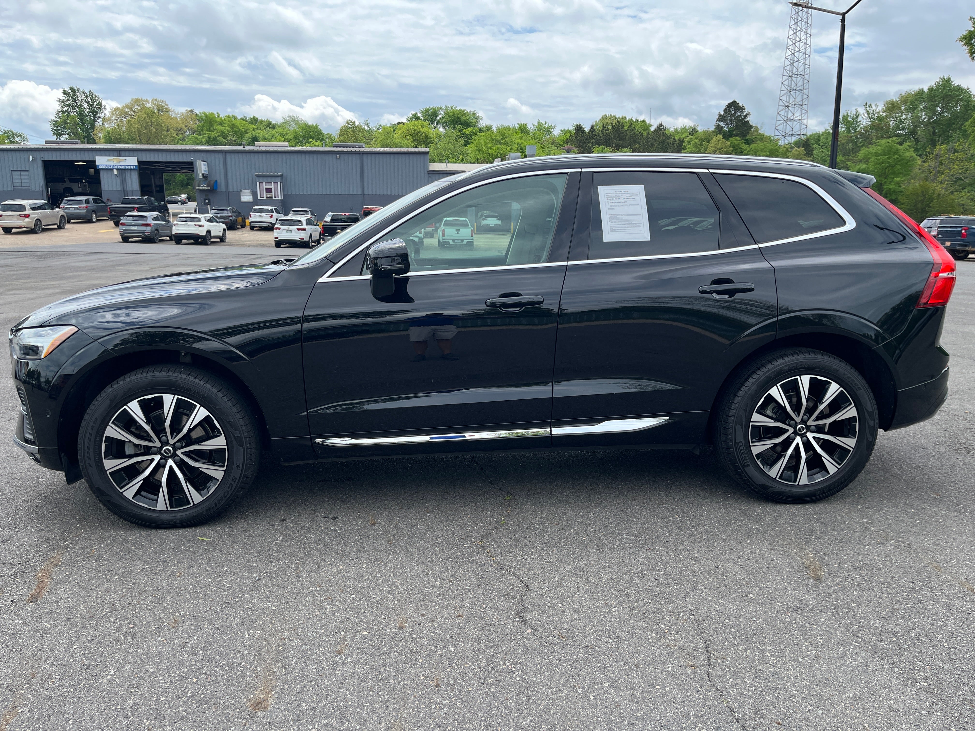 2023 Volvo XC60 Plus Bright Theme