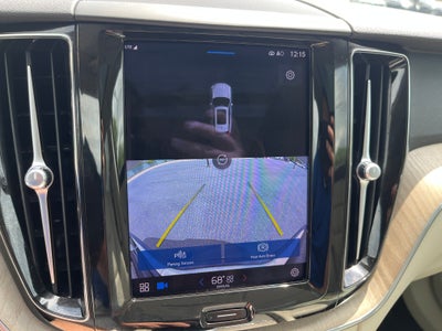 2023 Volvo XC60 Plus Bright Theme