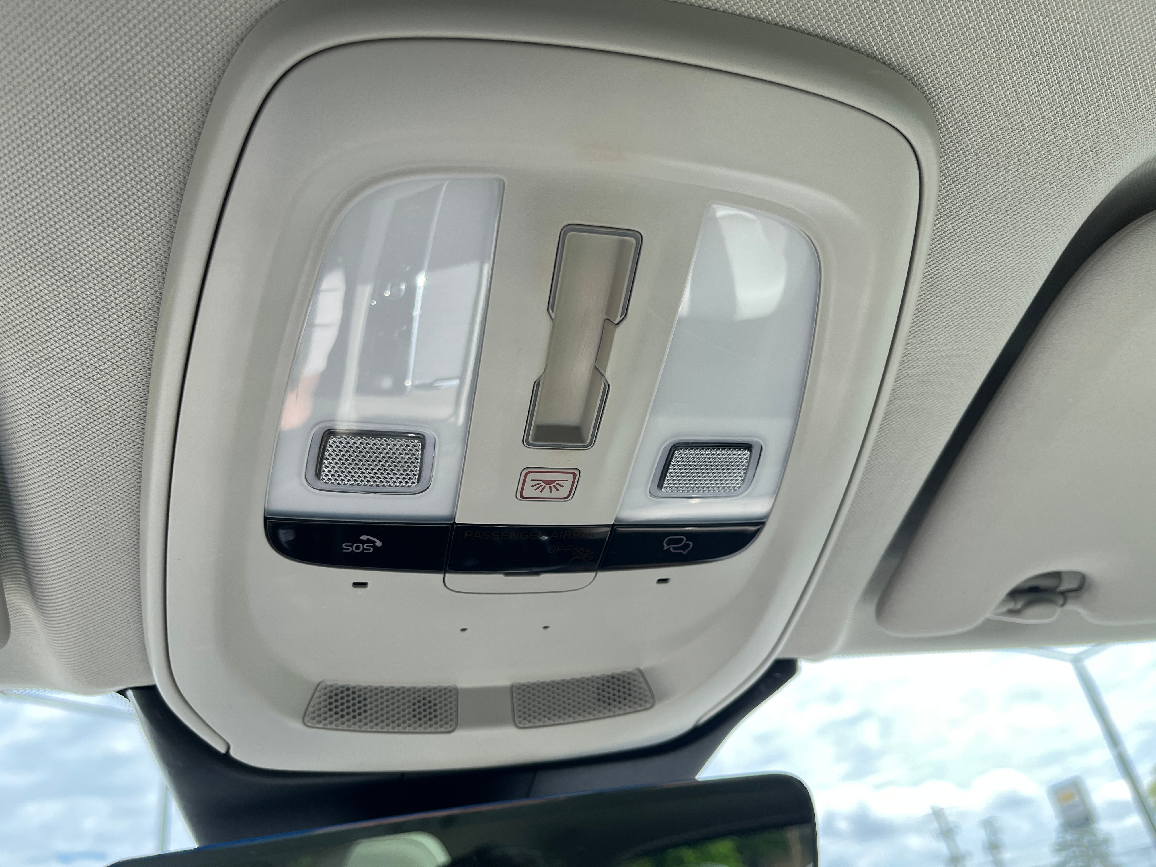 2023 Volvo XC60 Plus Bright Theme