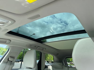 2023 Volvo XC60 Plus Bright Theme