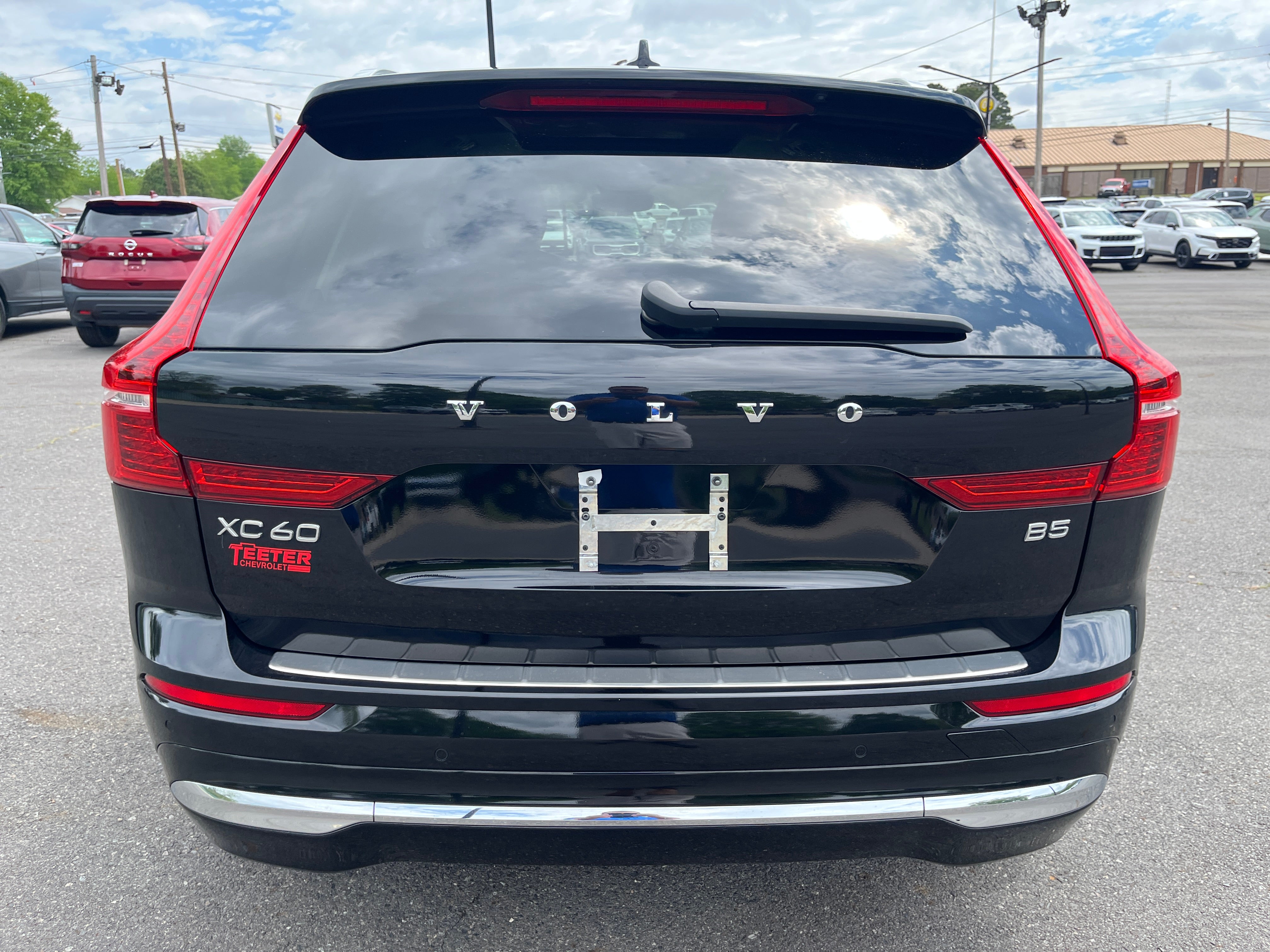 2023 Volvo XC60 Plus Bright Theme