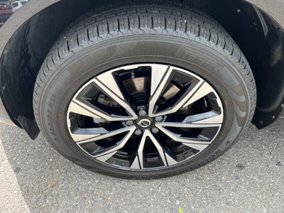 2023 Volvo XC60 Plus Bright Theme