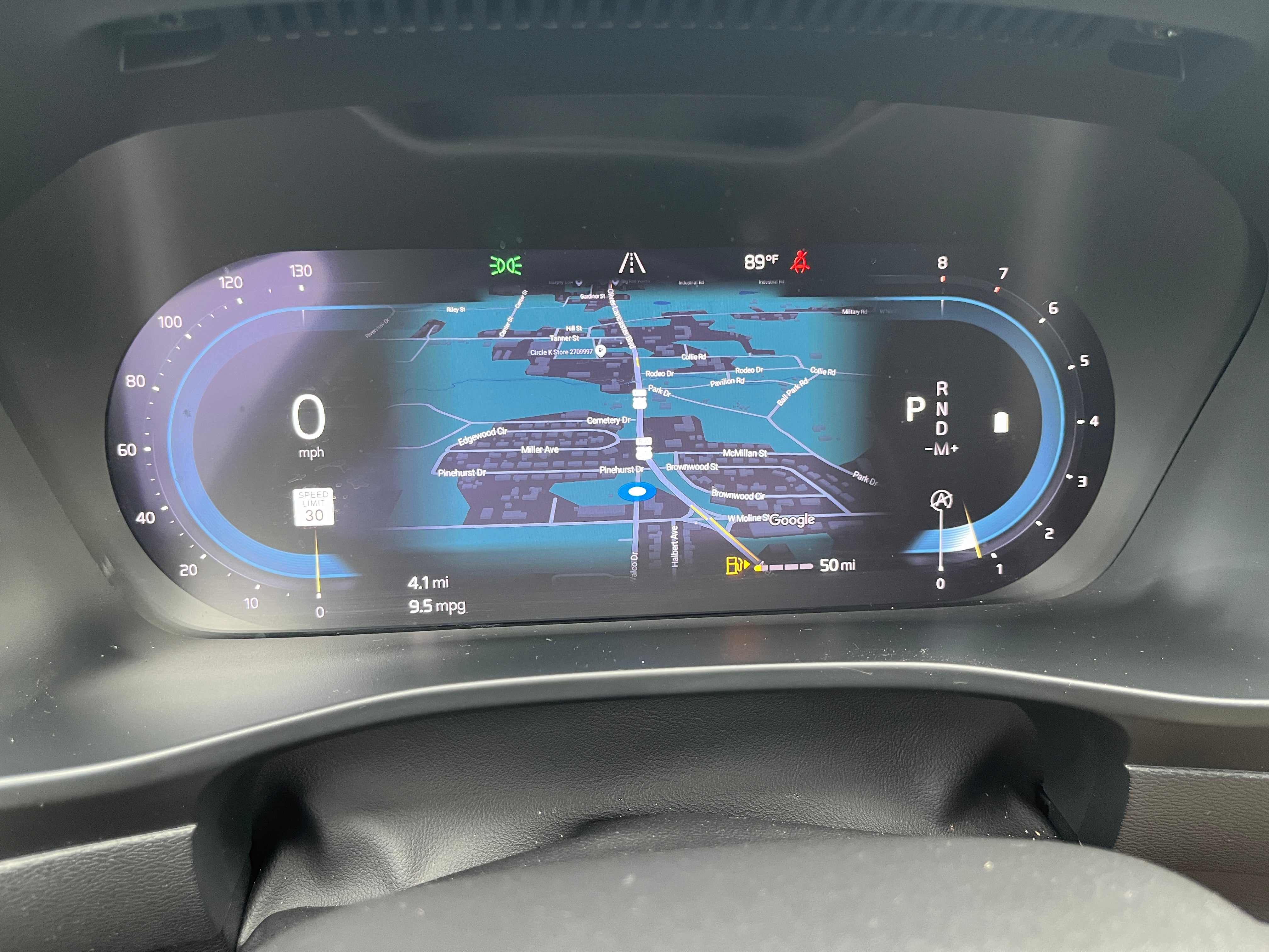 2023 Volvo XC40 Plus Dark Theme