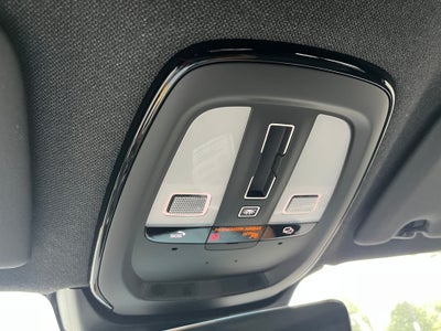 2023 Volvo XC40 Plus Dark Theme