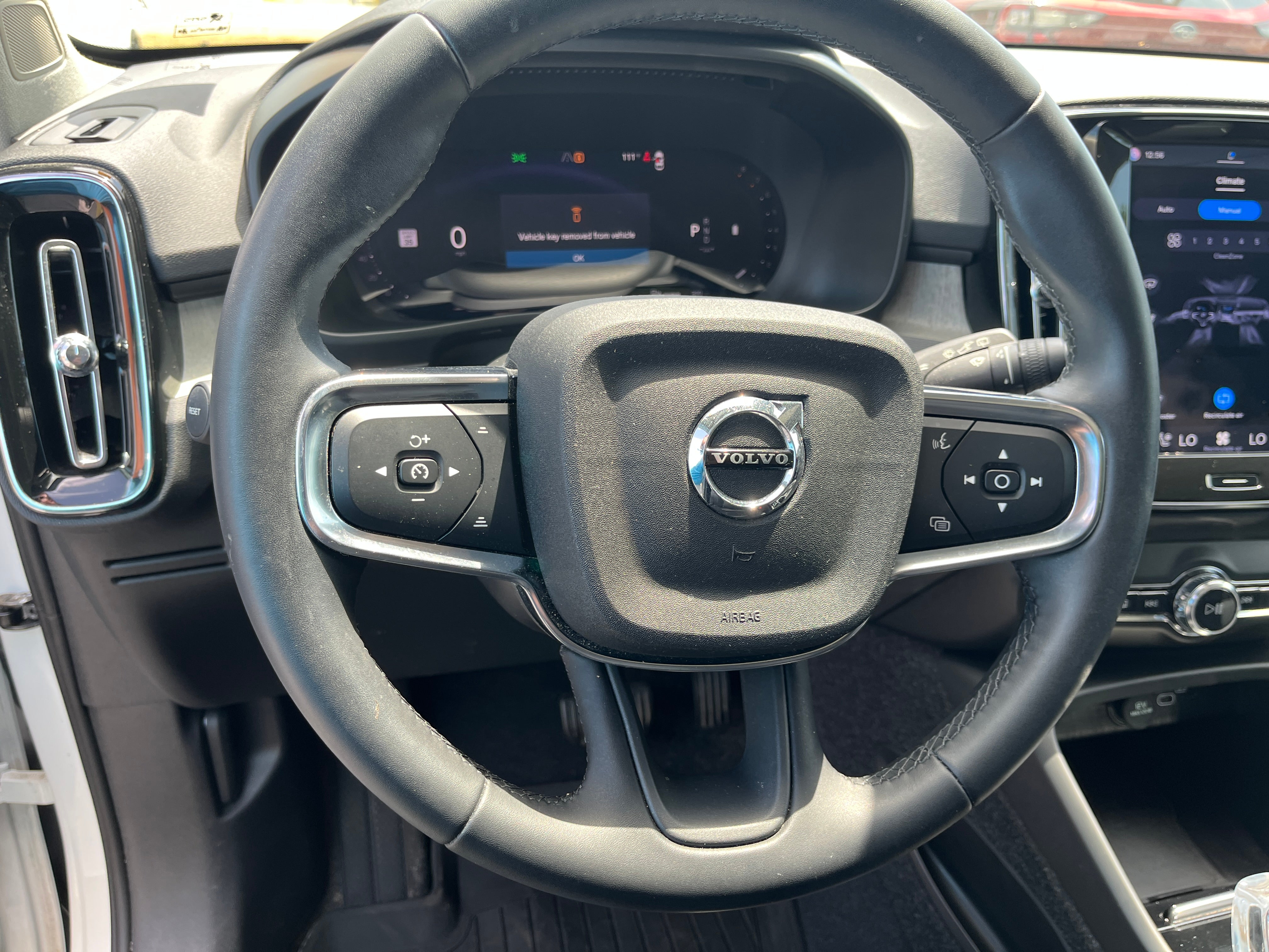 2023 Volvo XC40 Plus Dark Theme